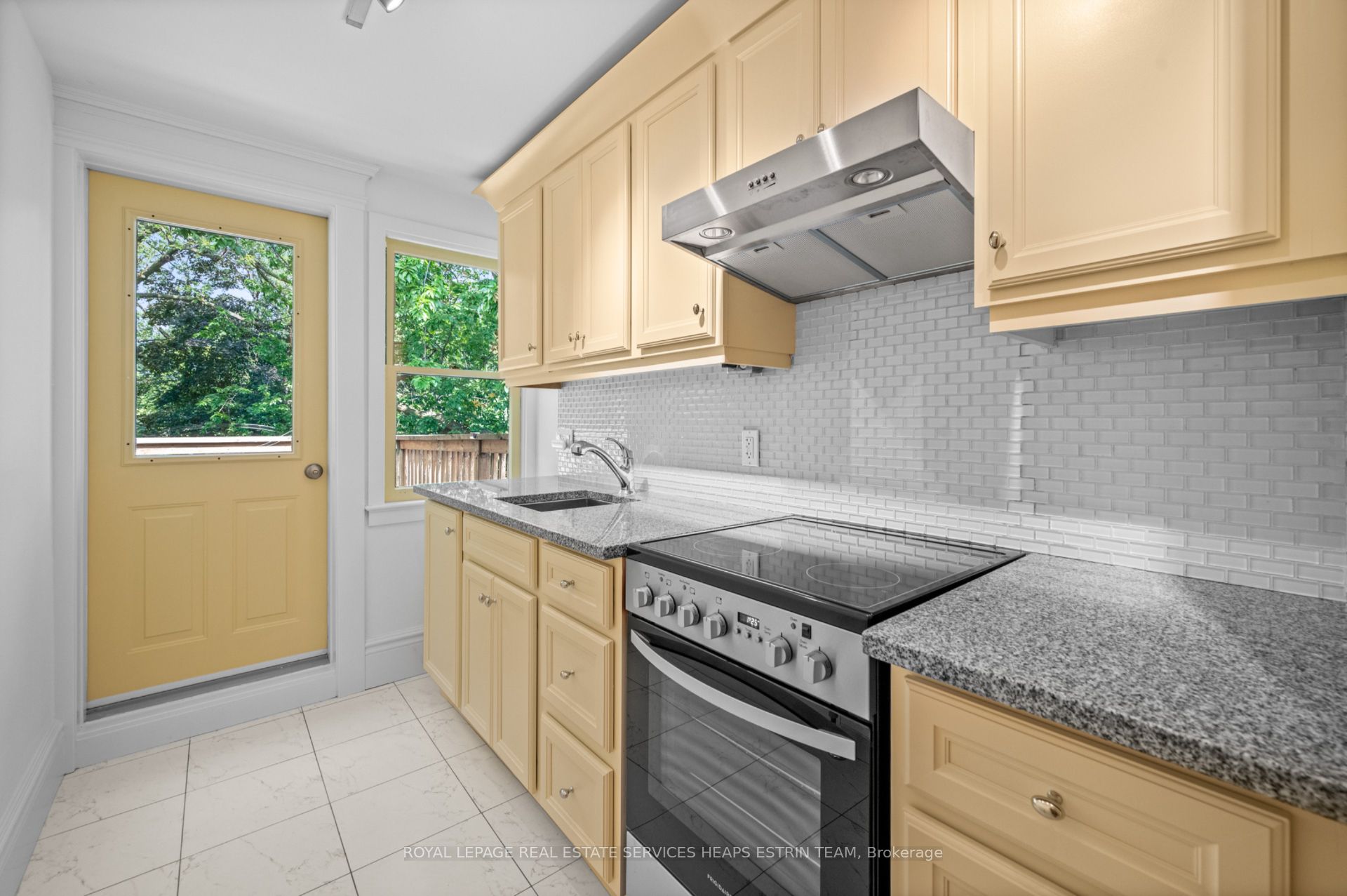 C13447028 Property Photo 7