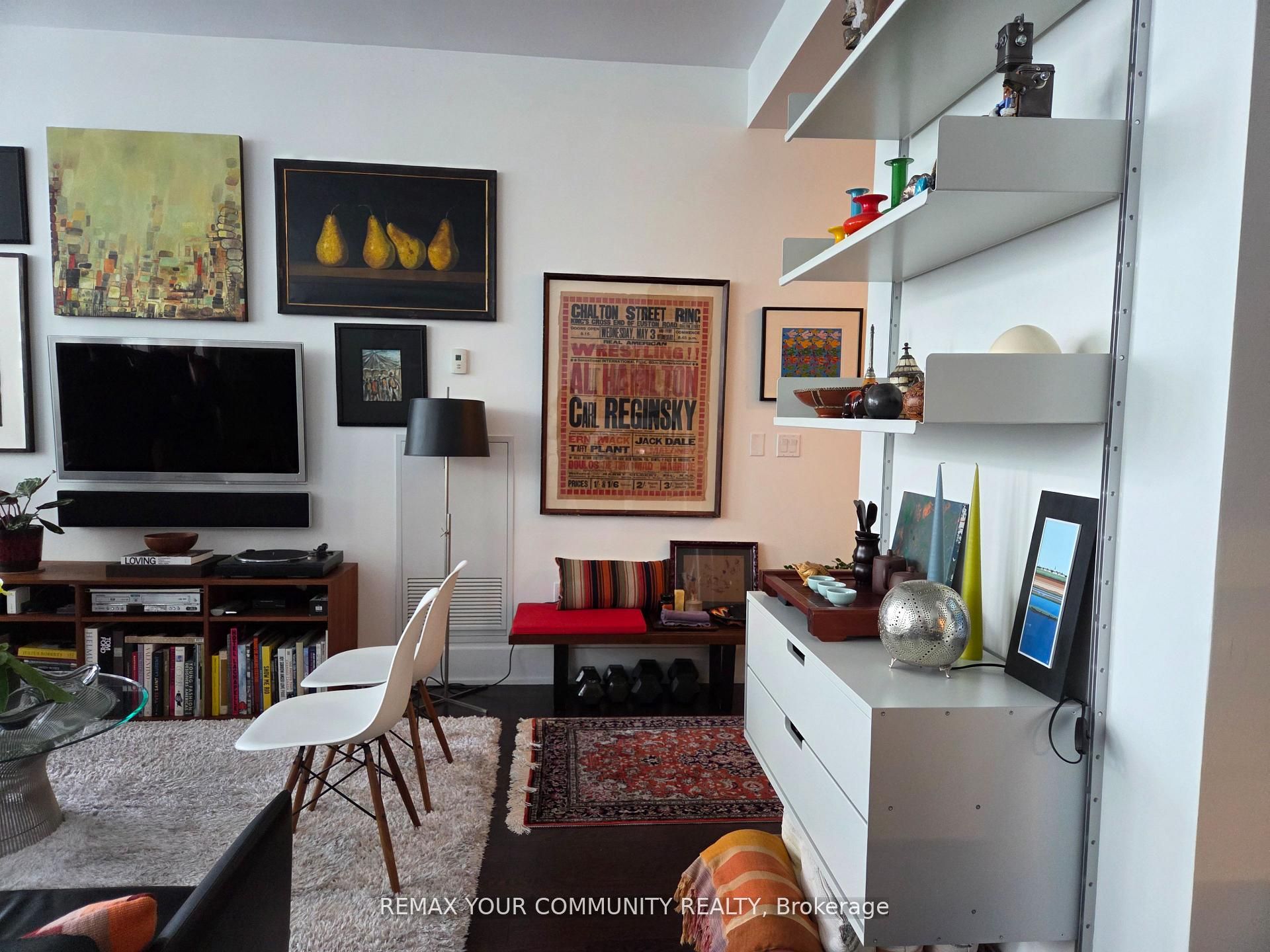 39 Queens Quay E 815 Property Photo 6