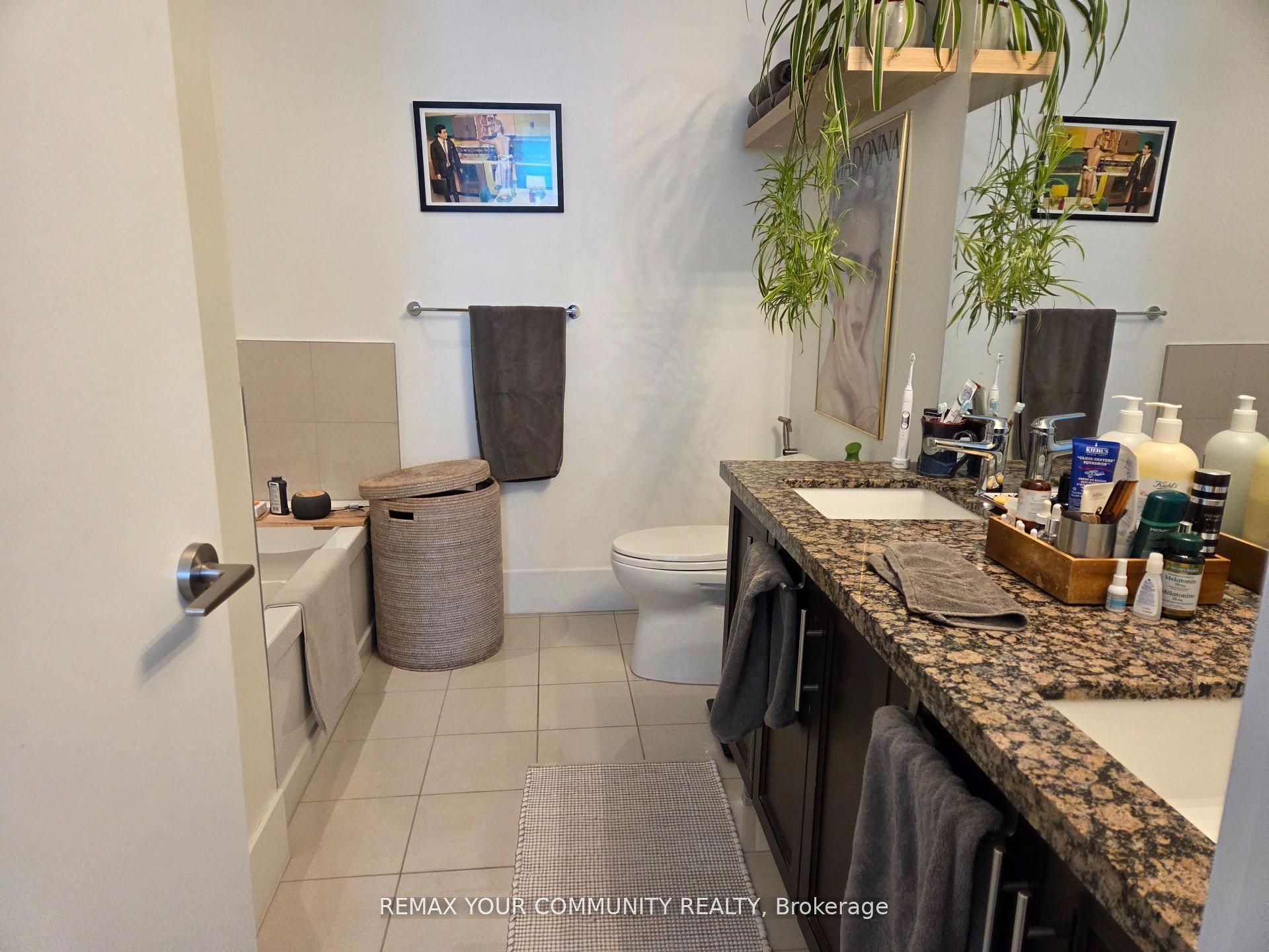 39 Queens Quay E 815 Property Photo 11