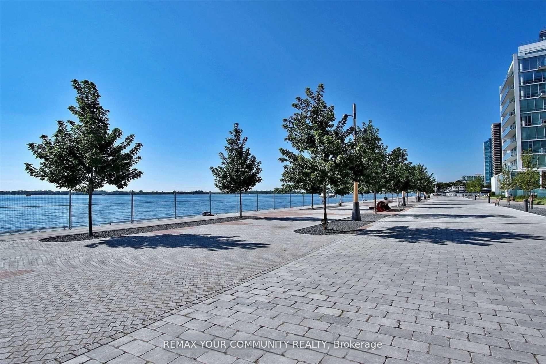 39 Queens Quay E 815 Property Photo 33
