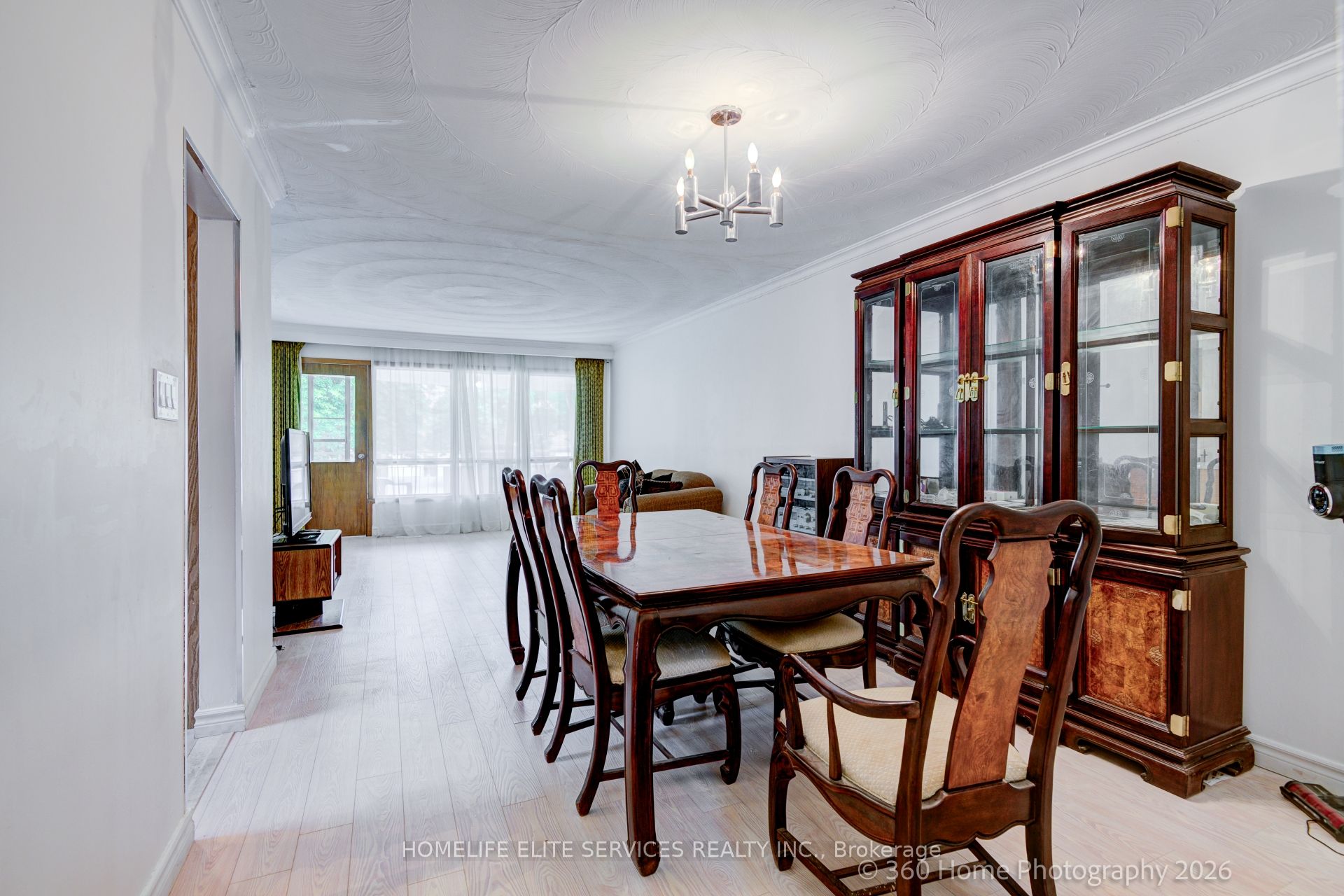 69 Castlebury Crescent Property Photo 8