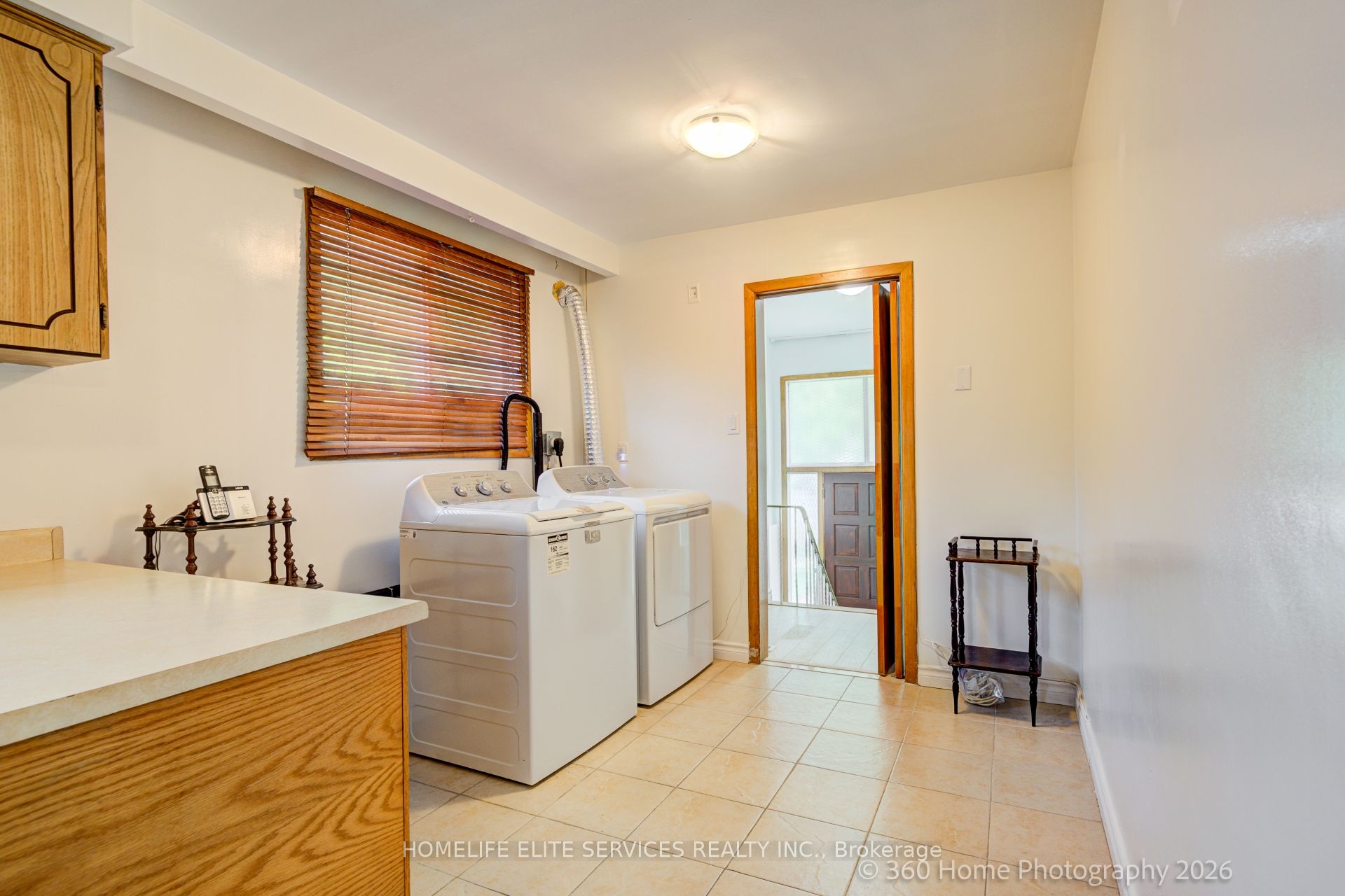 69 Castlebury Crescent Property Photo 9