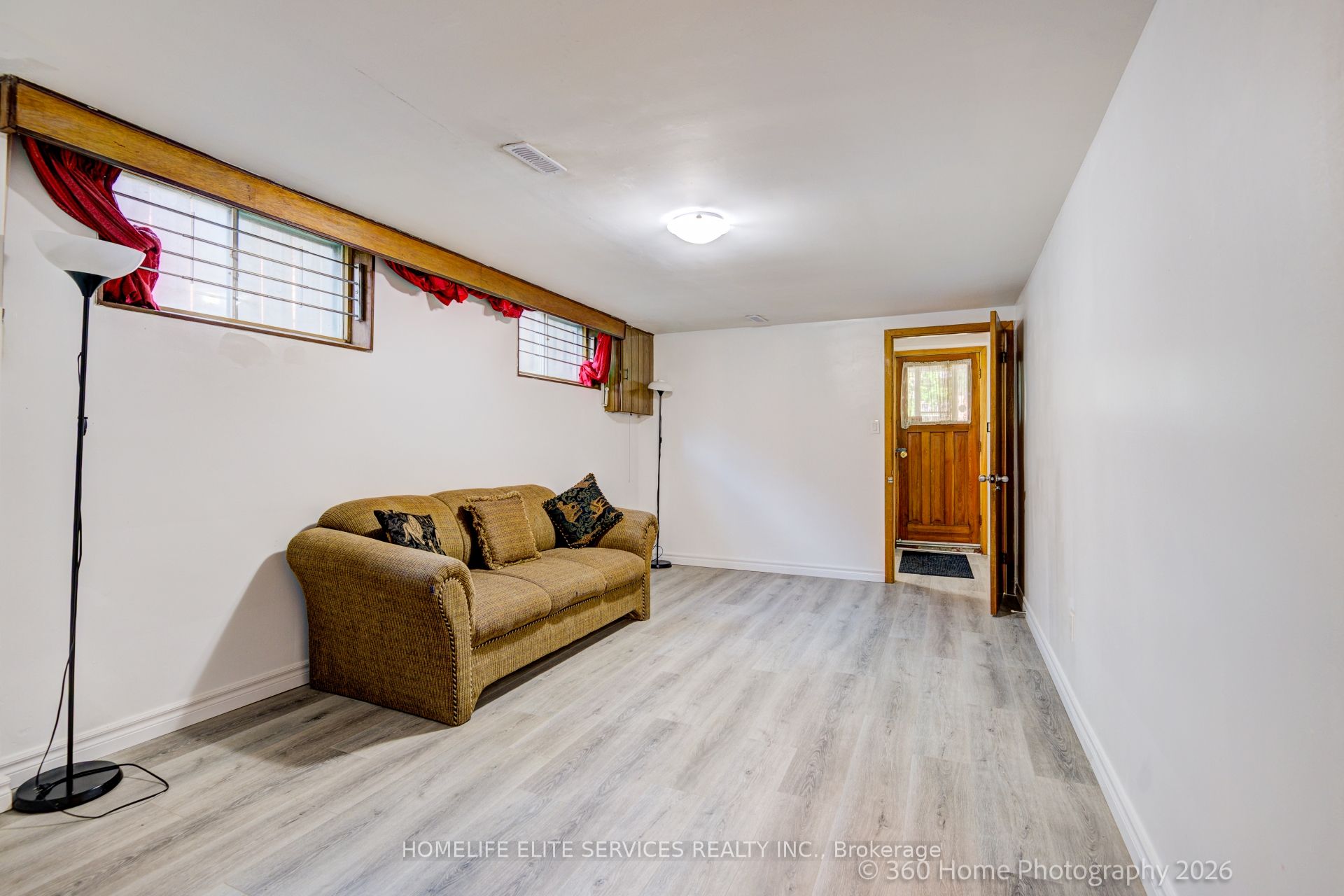69 Castlebury Crescent Property Photo 18