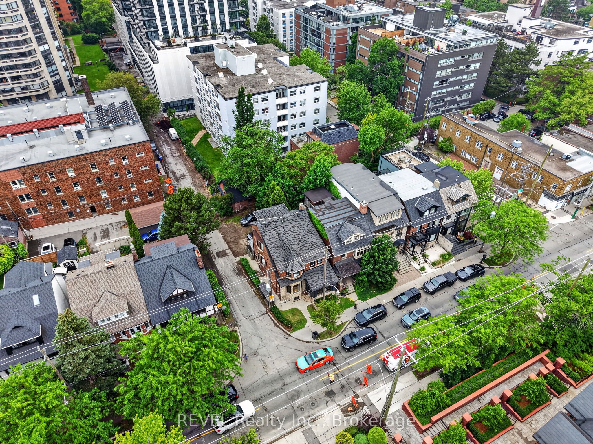 380 Spadina Road Property Photo 14