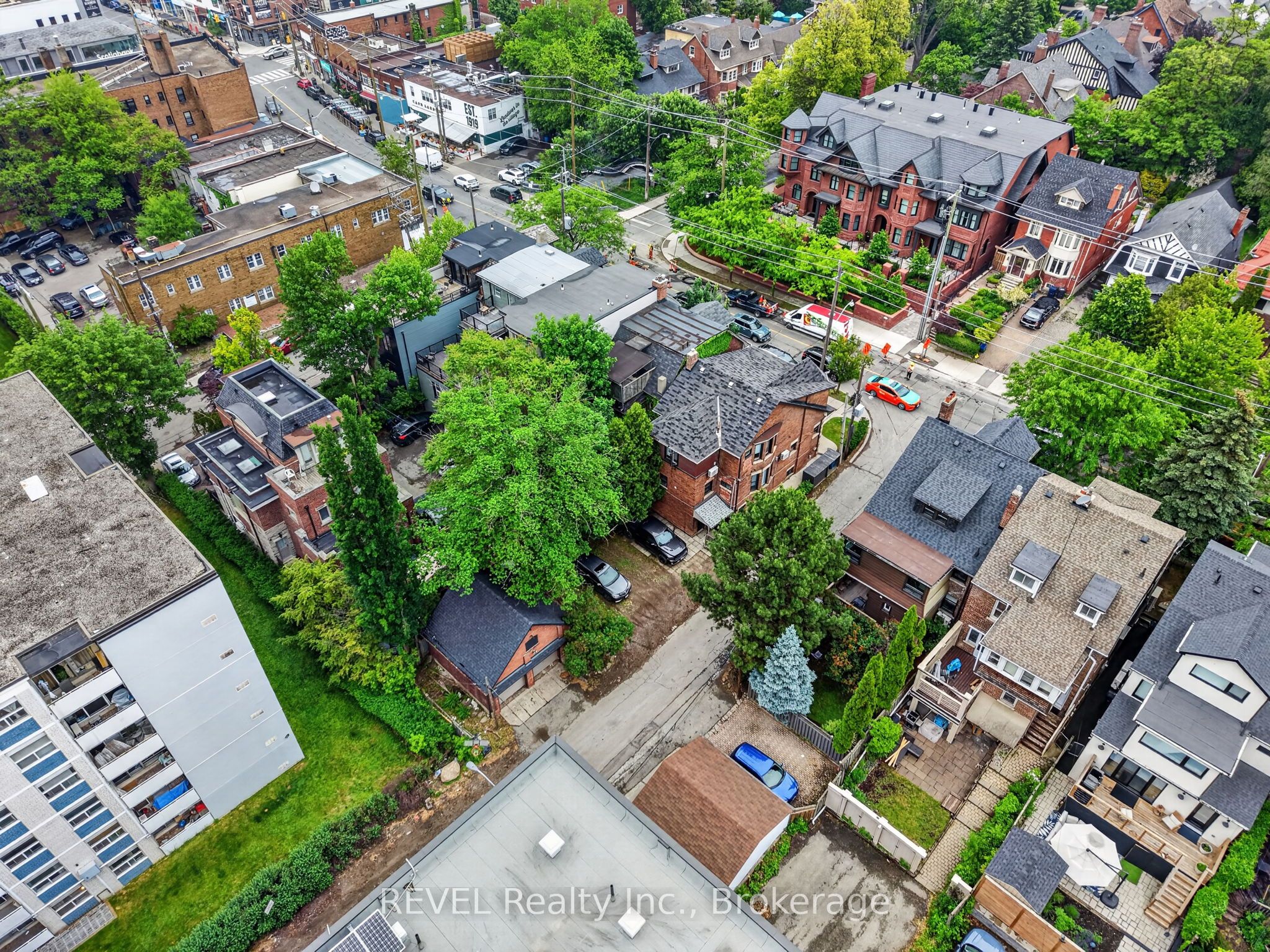 380 Spadina Road Property Photo 15
