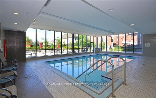 120 Dallimore Circle 424 Property Photo 16