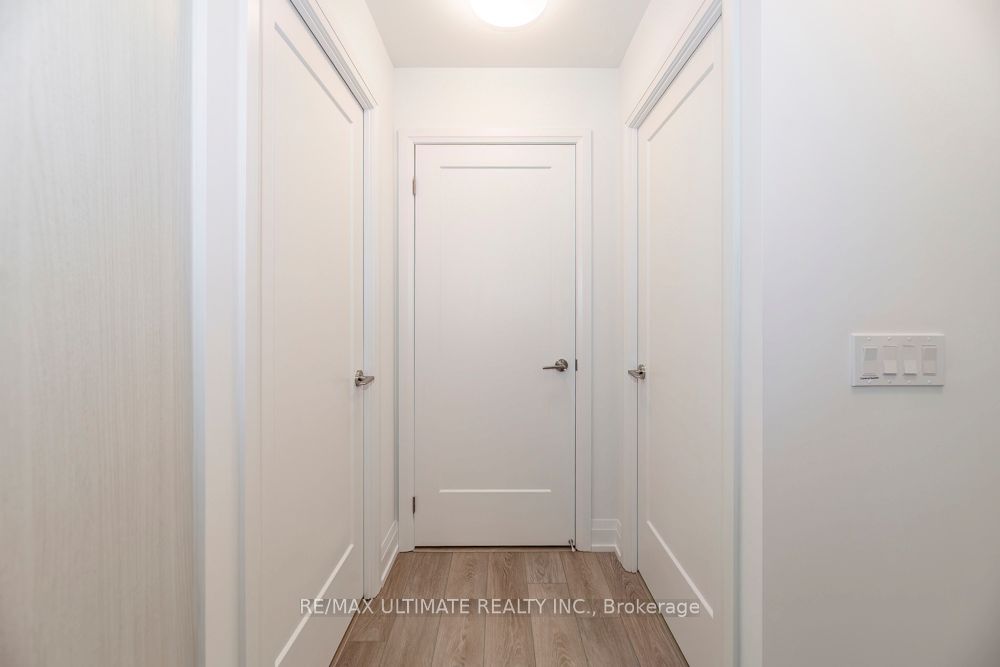 20 Soudan Avenue 1008 Property Photo 25