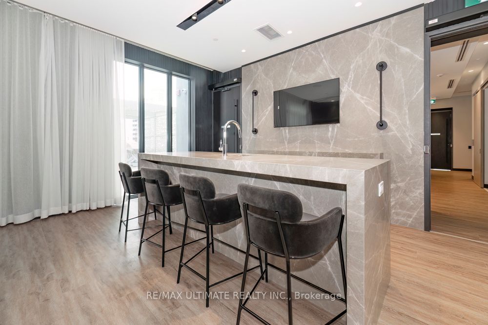20 Soudan Avenue 1008 Property Photo 35