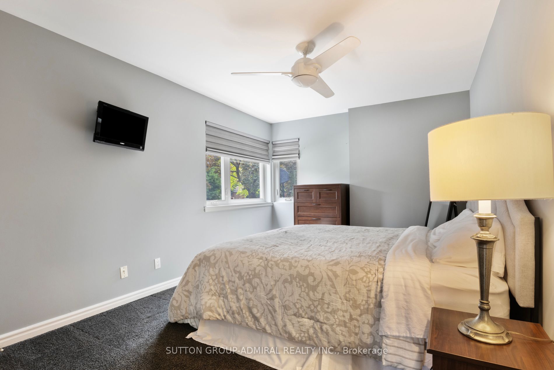 479 Hounslow Avenue Property Photo 19