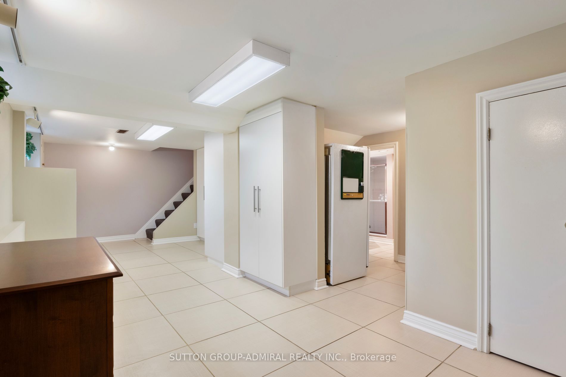479 Hounslow Avenue Property Photo 35