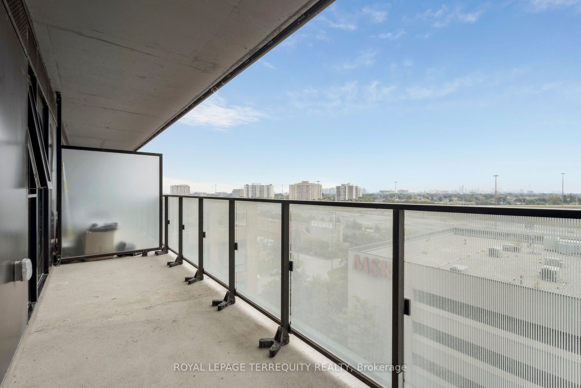8 Tippett Road 809 Property Photo 21