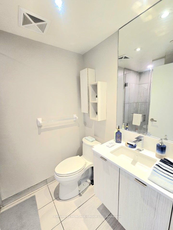 195 Redpath Avenue 2006 Property Photo 12