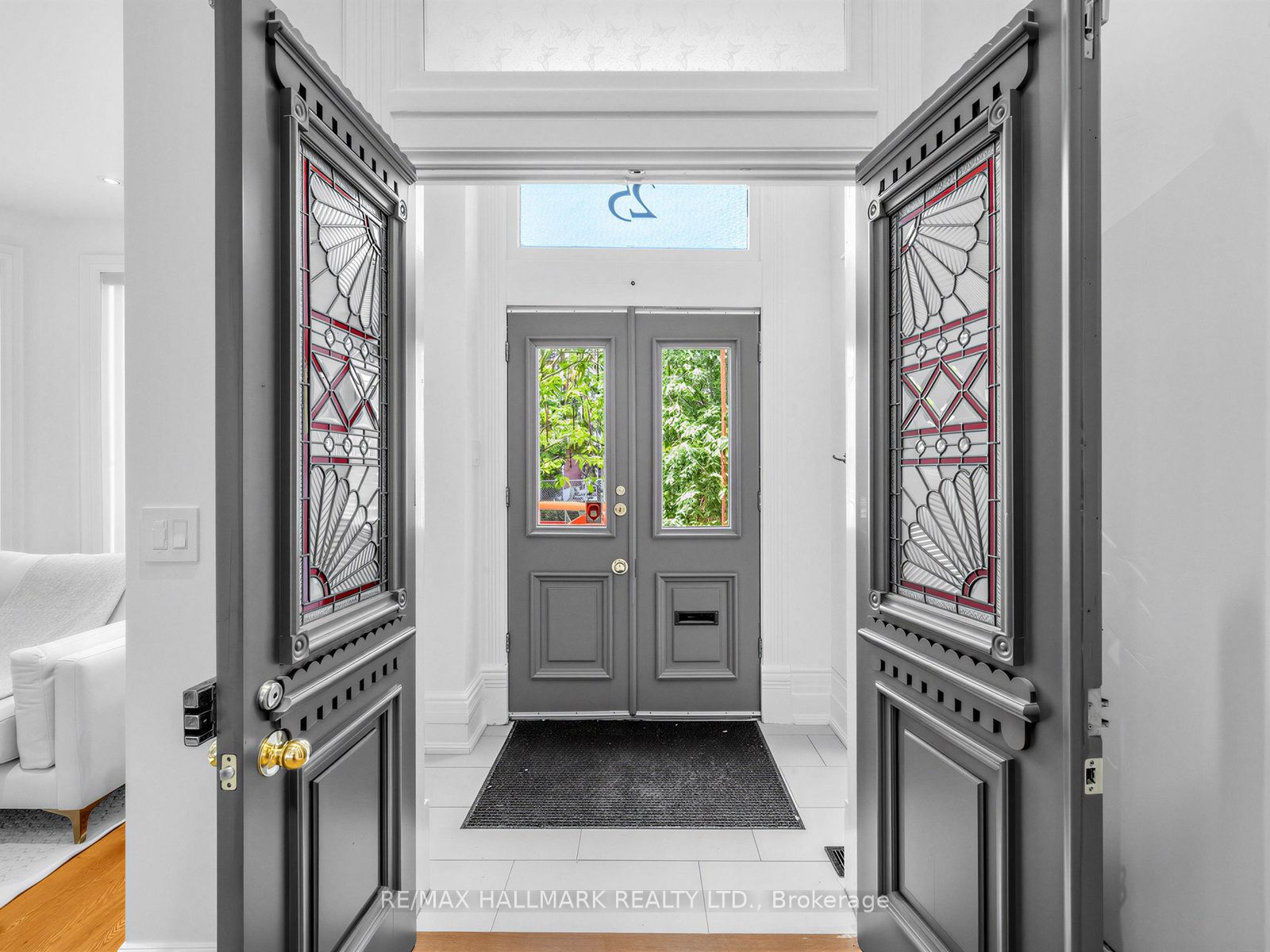 25 Grange Avenue Property Photo 4