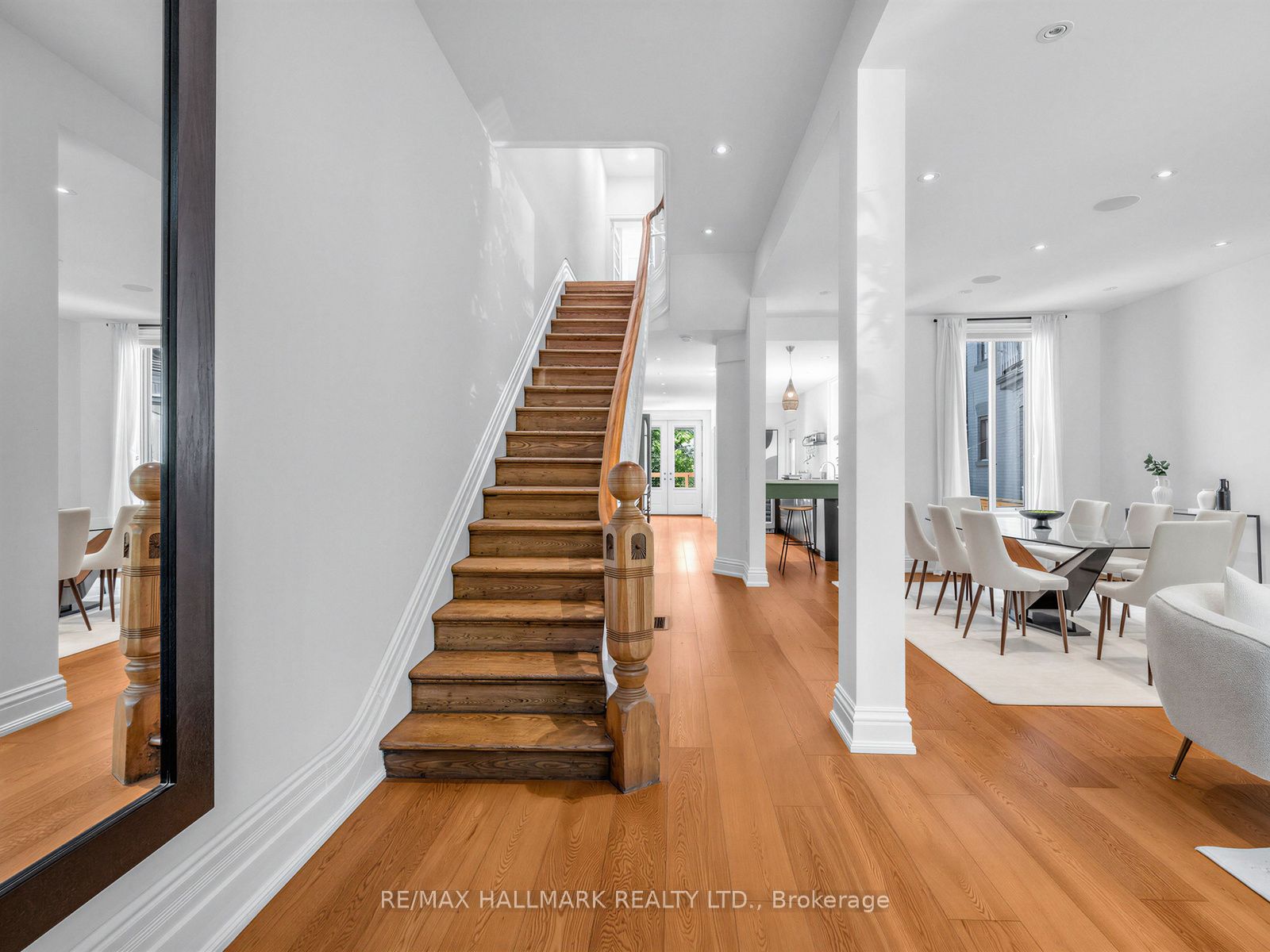 25 Grange Avenue Property Photo 7