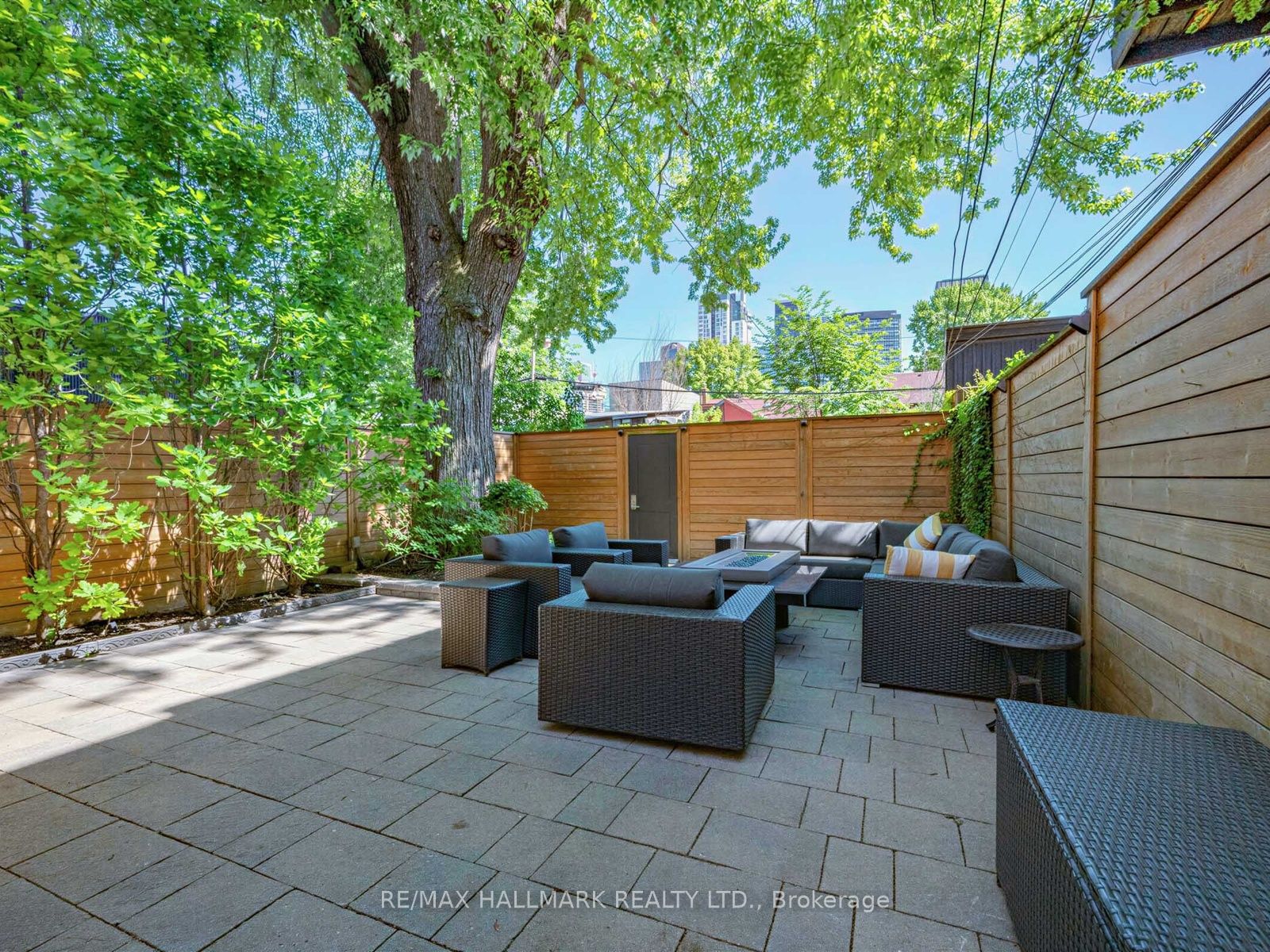 25 Grange Avenue Property Photo 44