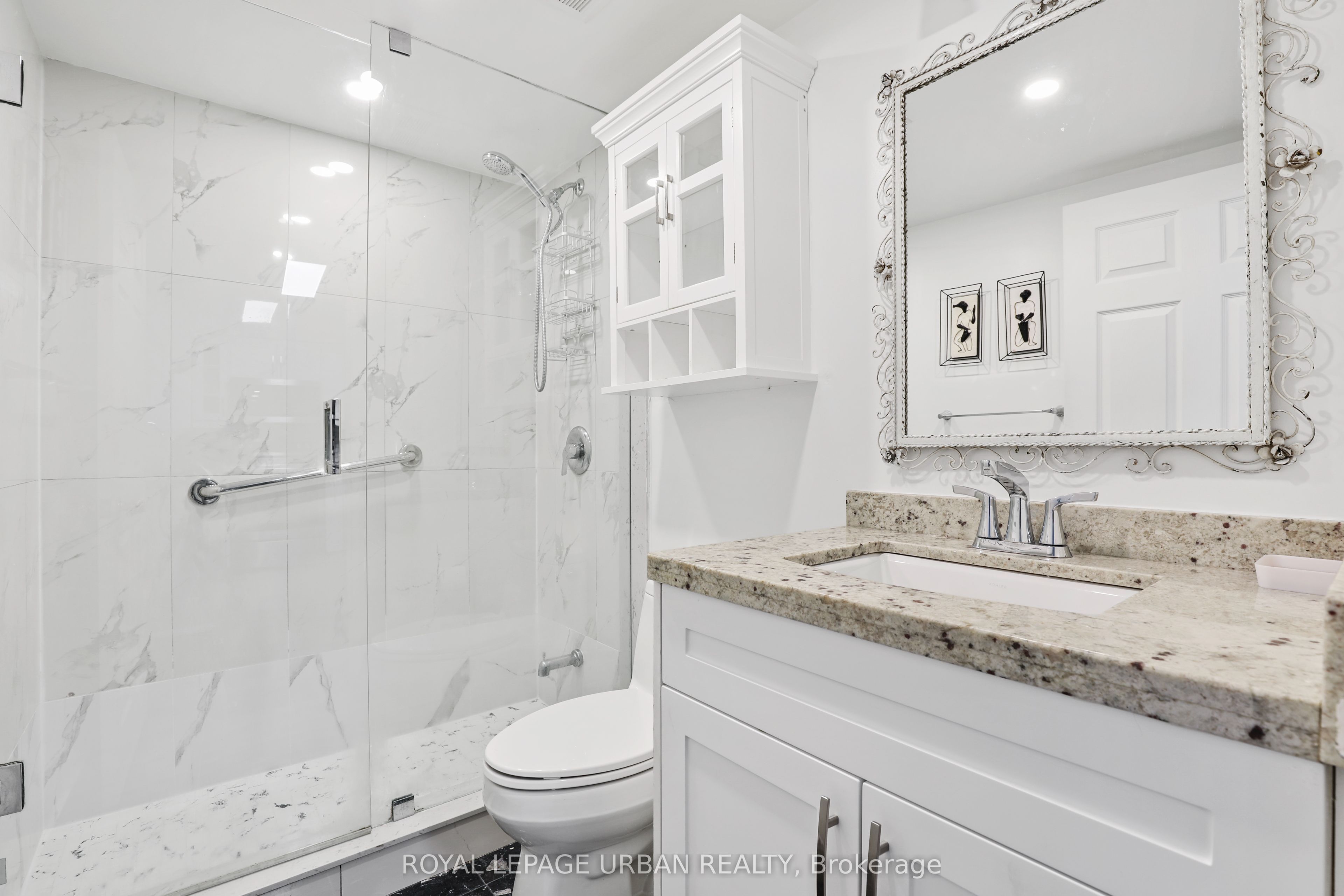 43 Eglinton Avenue E 506 Property Photo 5