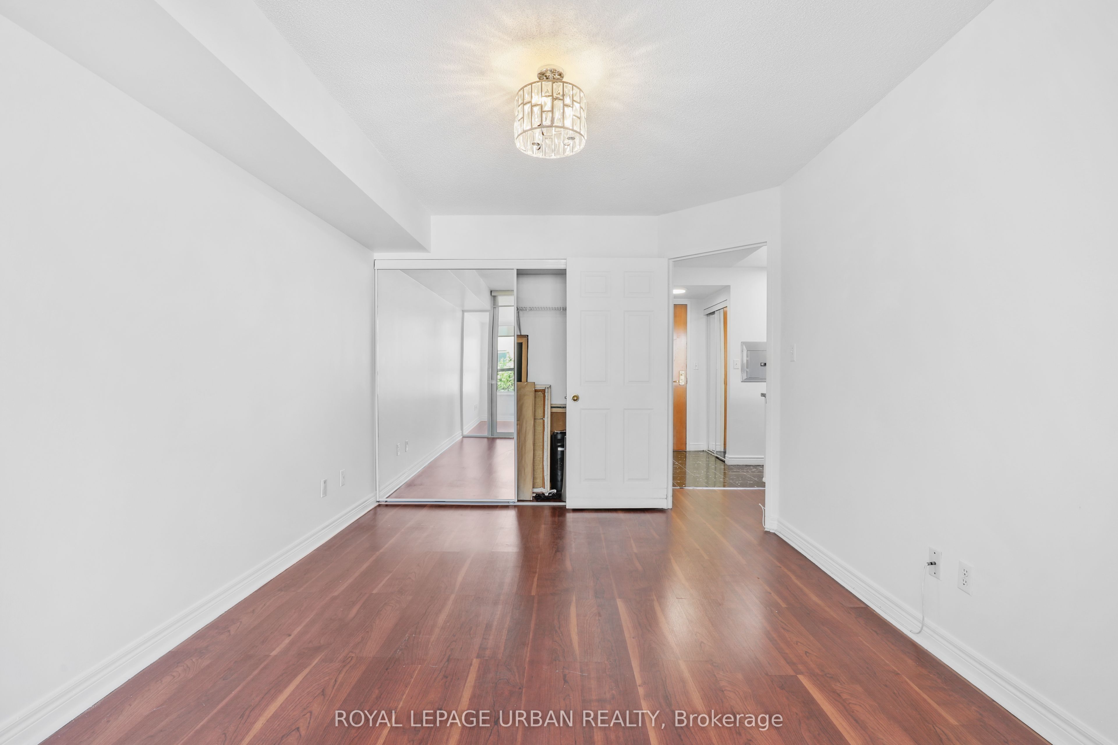 43 Eglinton Avenue E 506 Property Photo 22