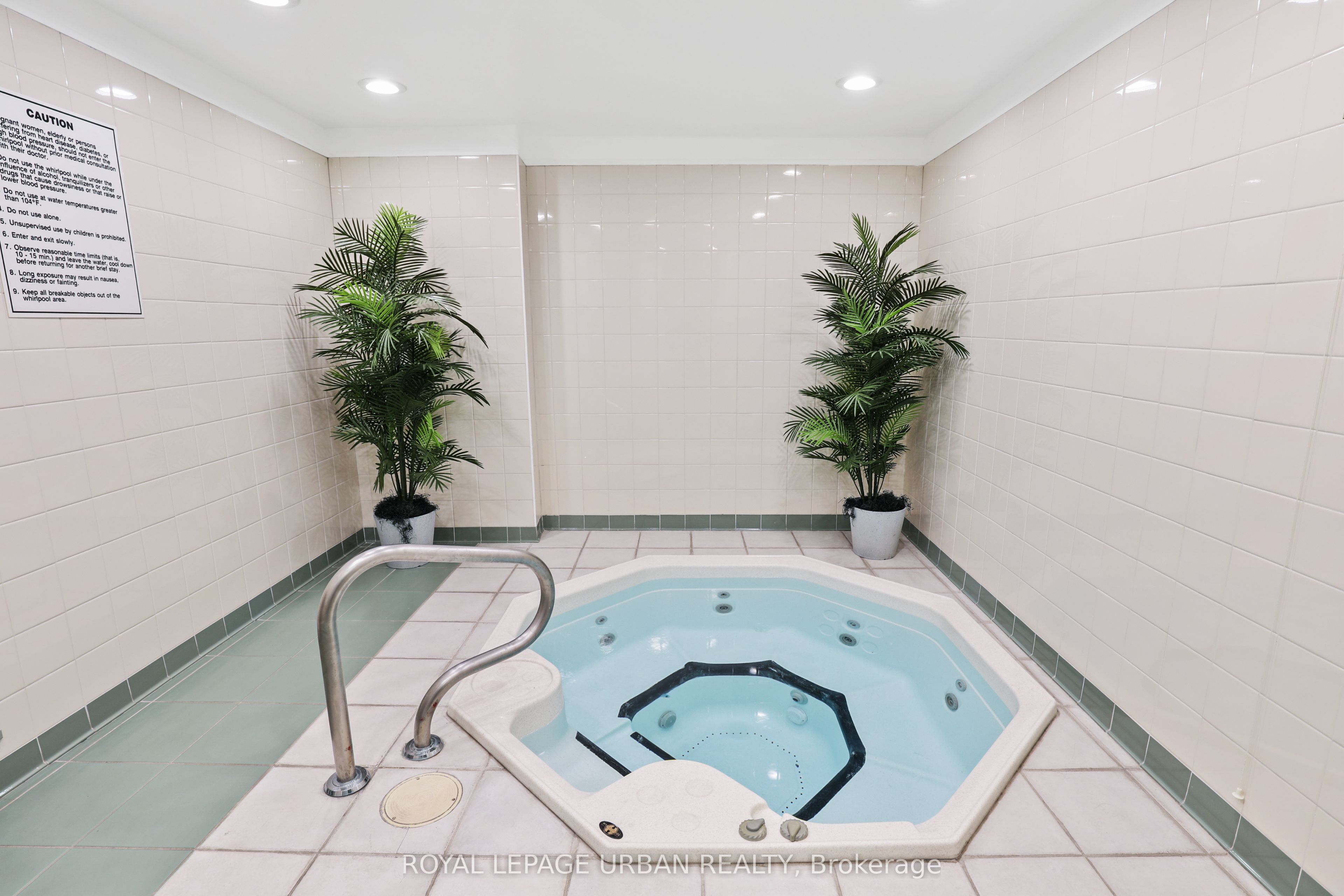 43 Eglinton Avenue E 506 Property Photo 28