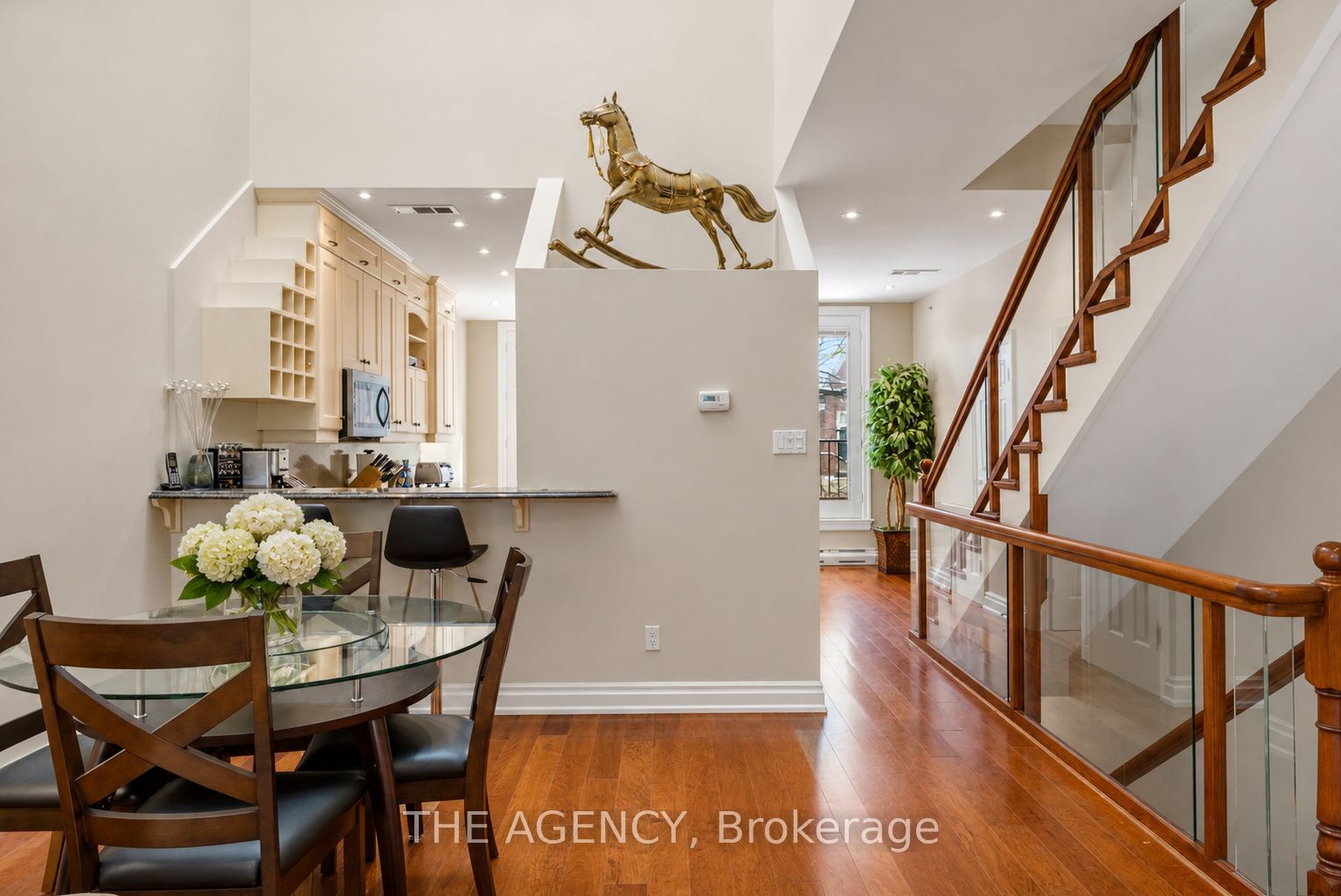 116 Hazelton Avenue B&c Property Photo 4