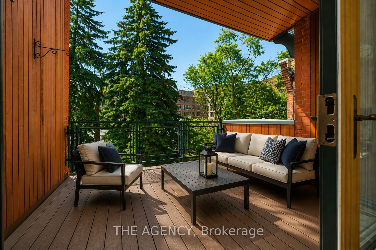 116 Hazelton Avenue B&c Property Photo 7