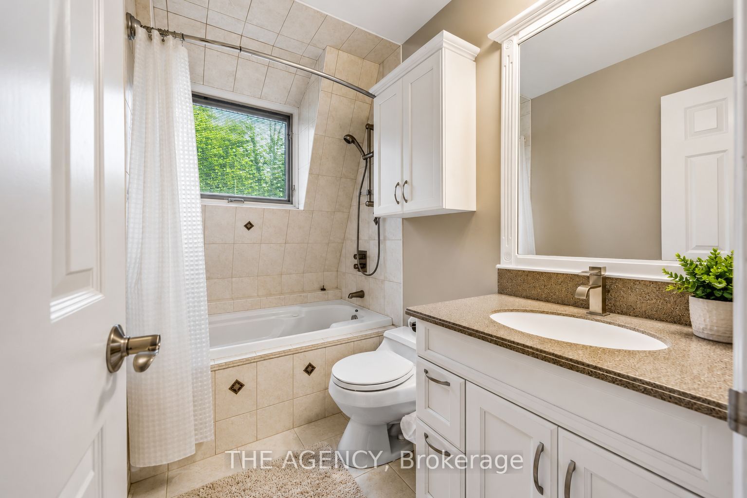 116 Hazelton Avenue B&c Property Photo 20
