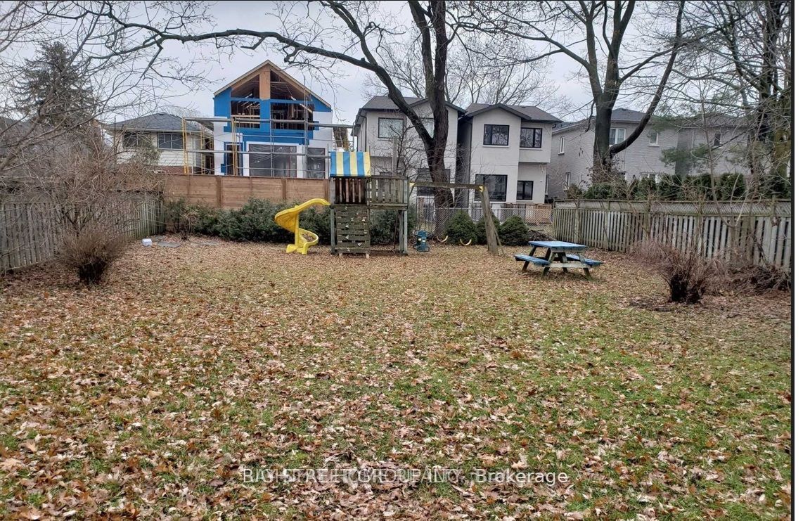 83 Florence Avenue Property Photo 12