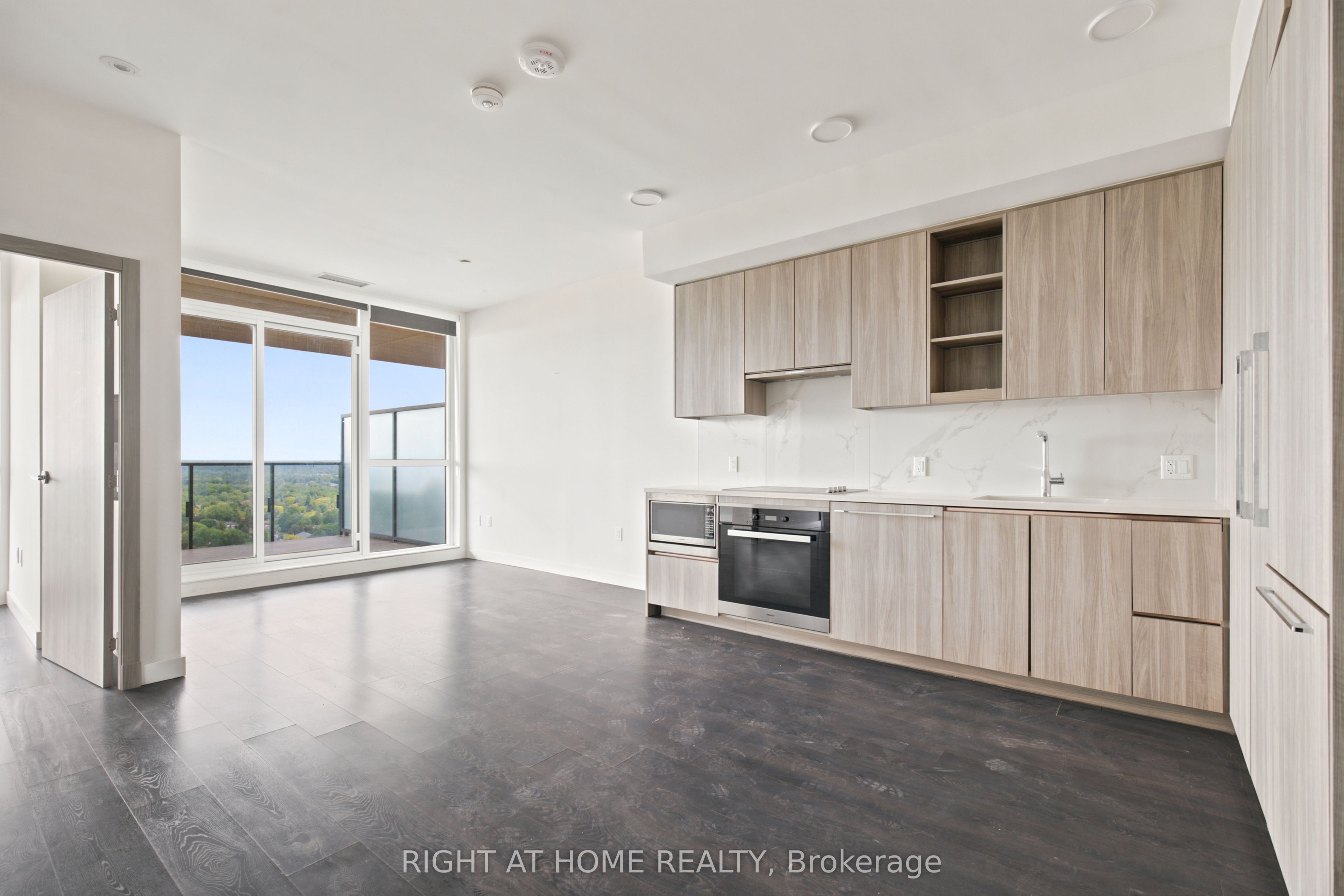 25 Mcmahon Drive 2107 Property Photo 7