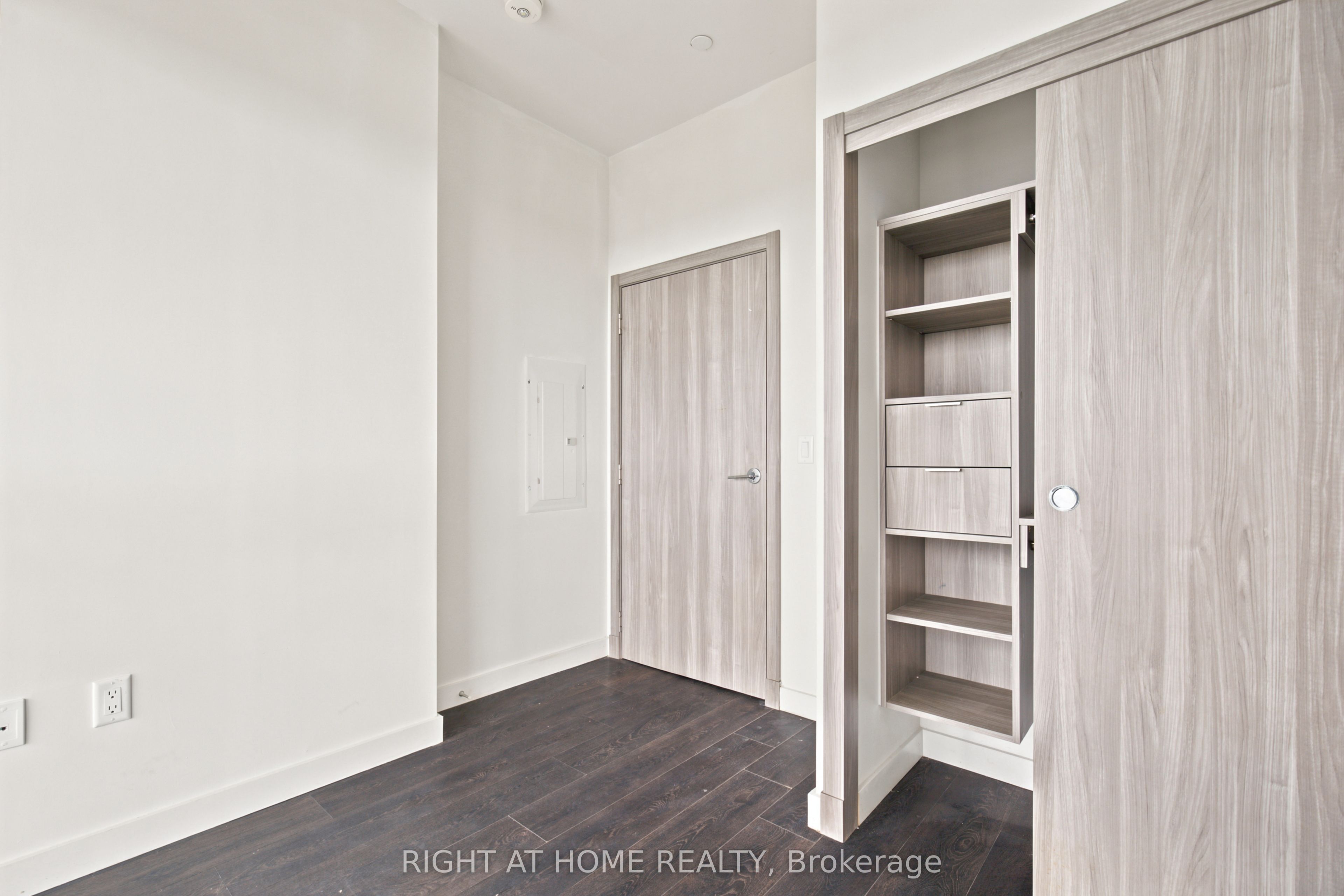 25 Mcmahon Drive 2107 Property Photo 12