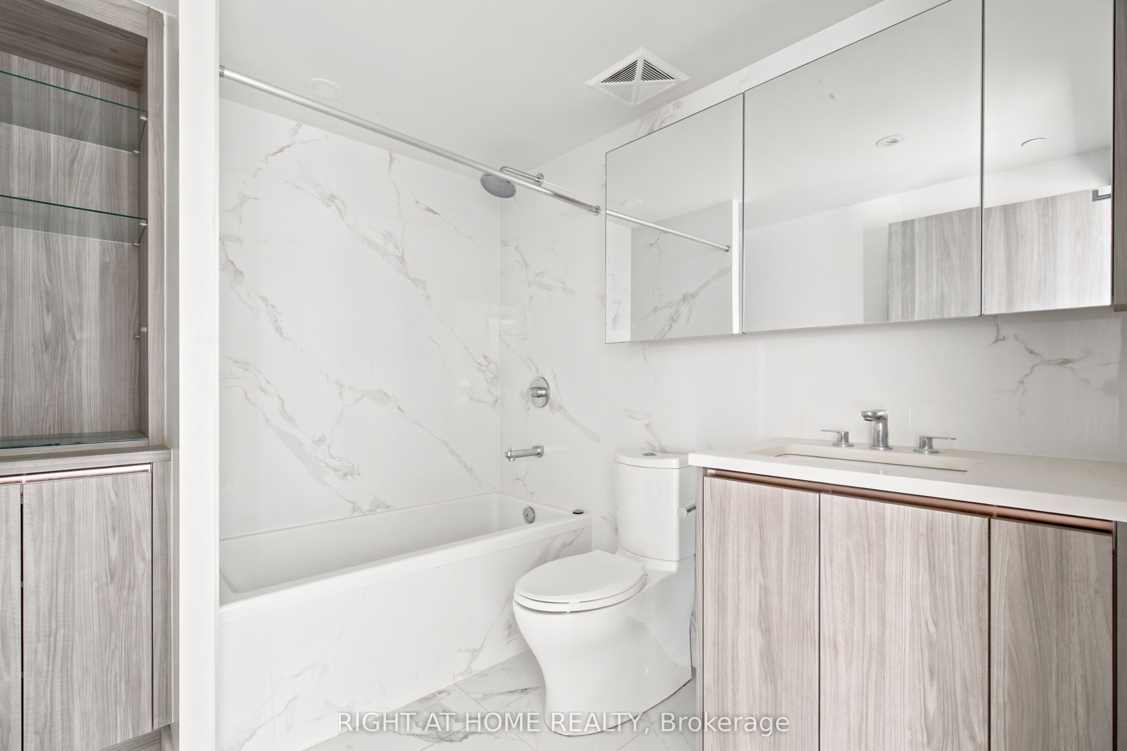 25 Mcmahon Drive 2107 Property Photo 13