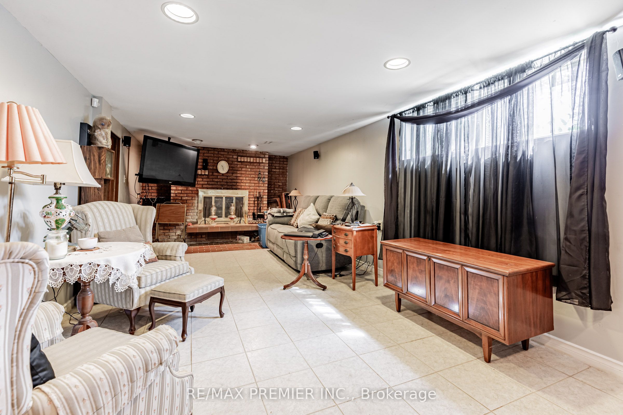 16 Goddard Street Property Photo 20