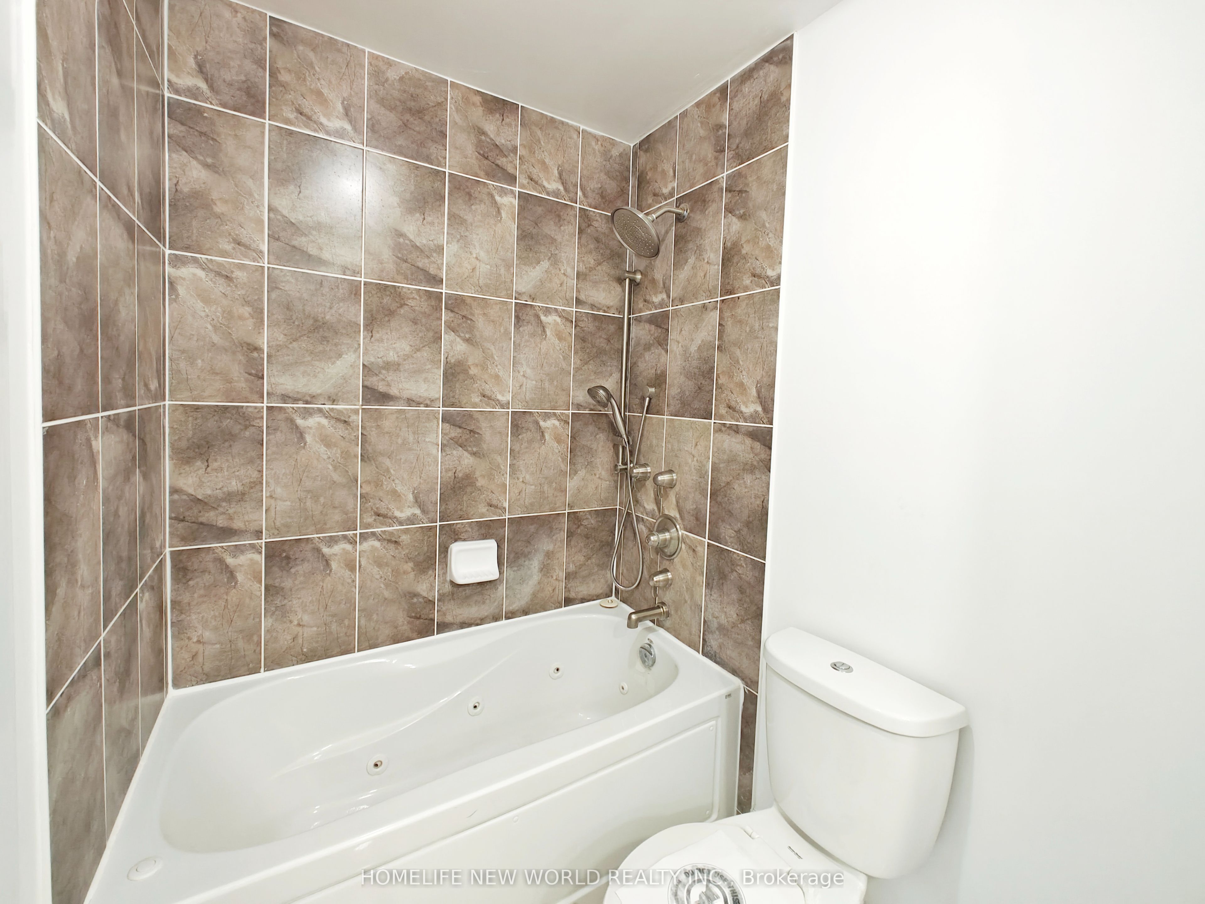 18 Holmes Avenue Lph07 Property Photo 8
