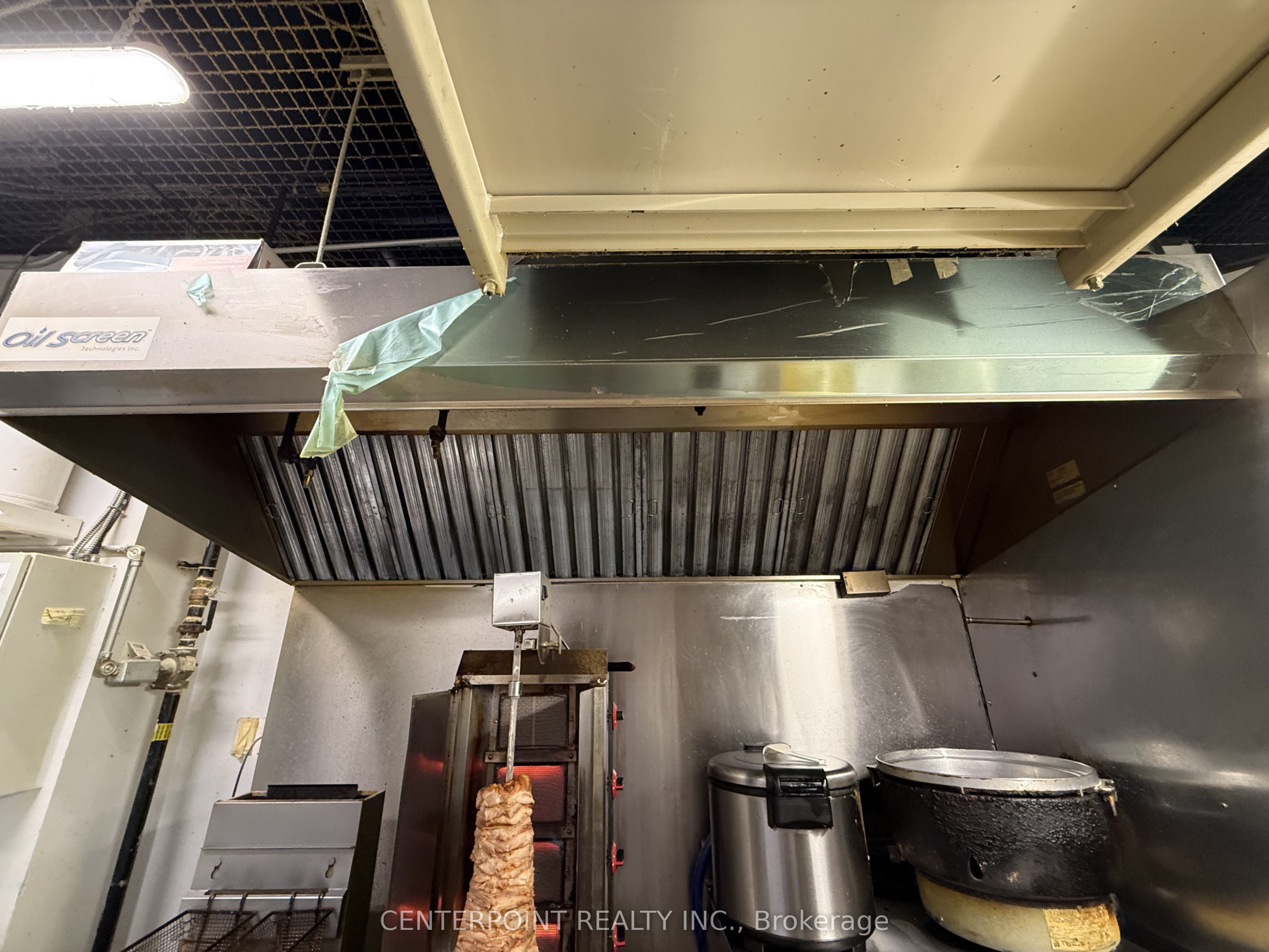 384 Yonge Street 52 Property Photo 5