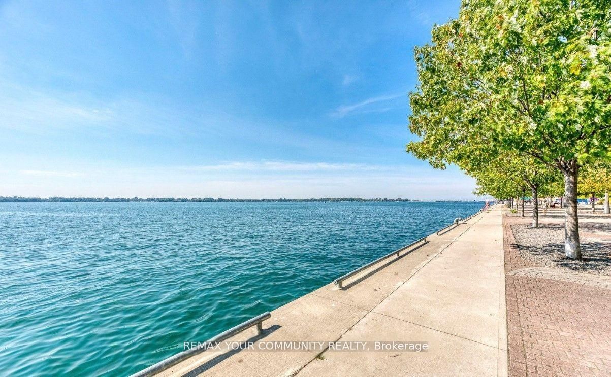 15 Queens Quay E 408 Property Photo 21