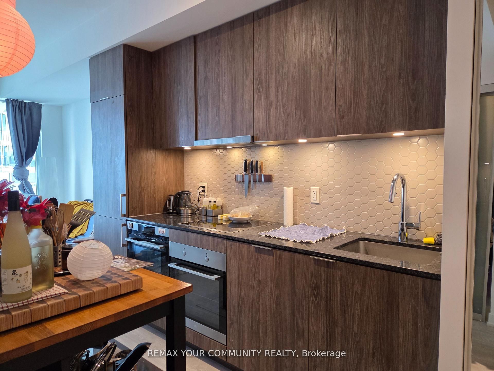 15 Queens Quay E 408 Property Photo 29