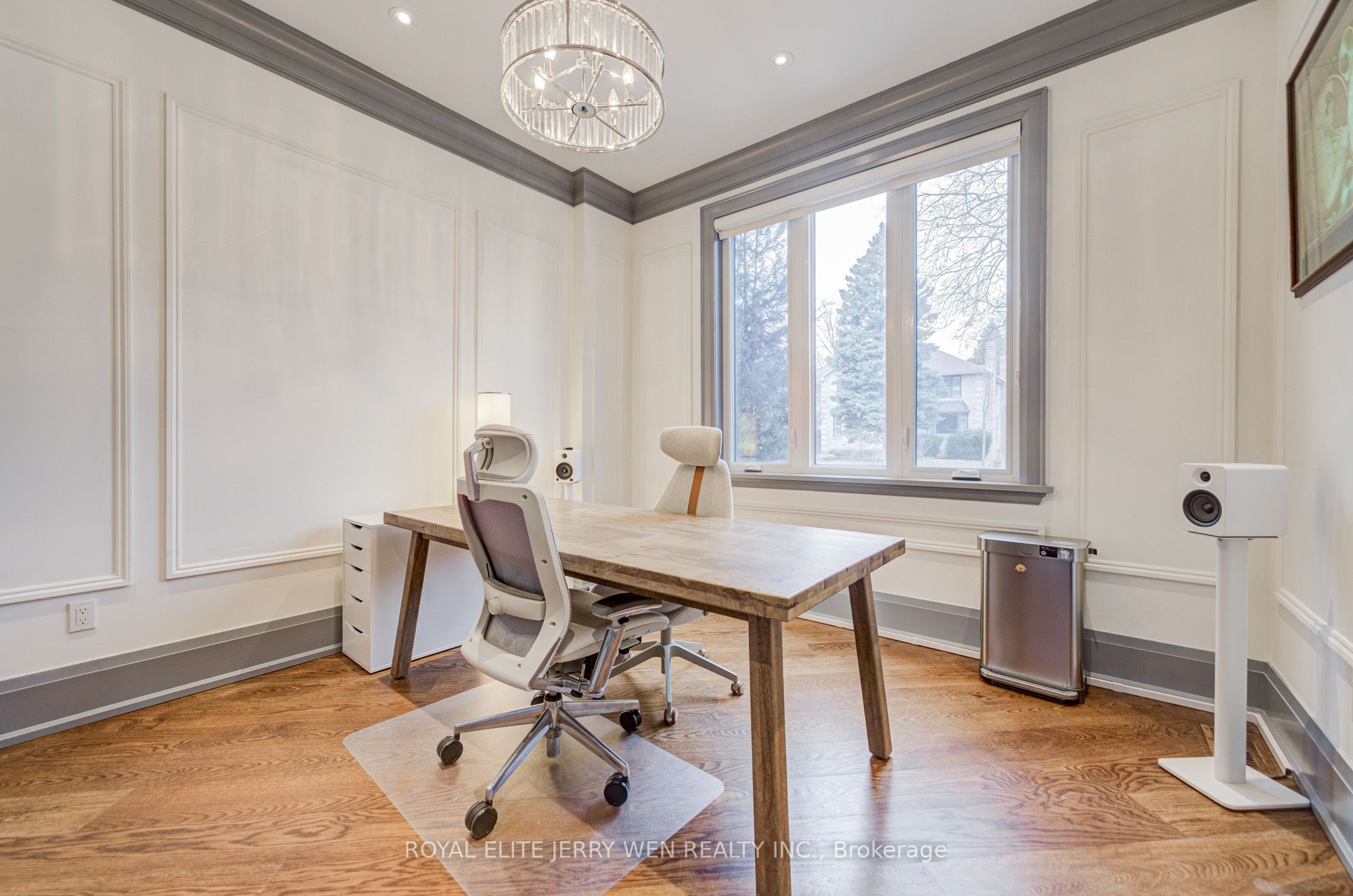 300 Upper Highland Crescent Property Photo 6