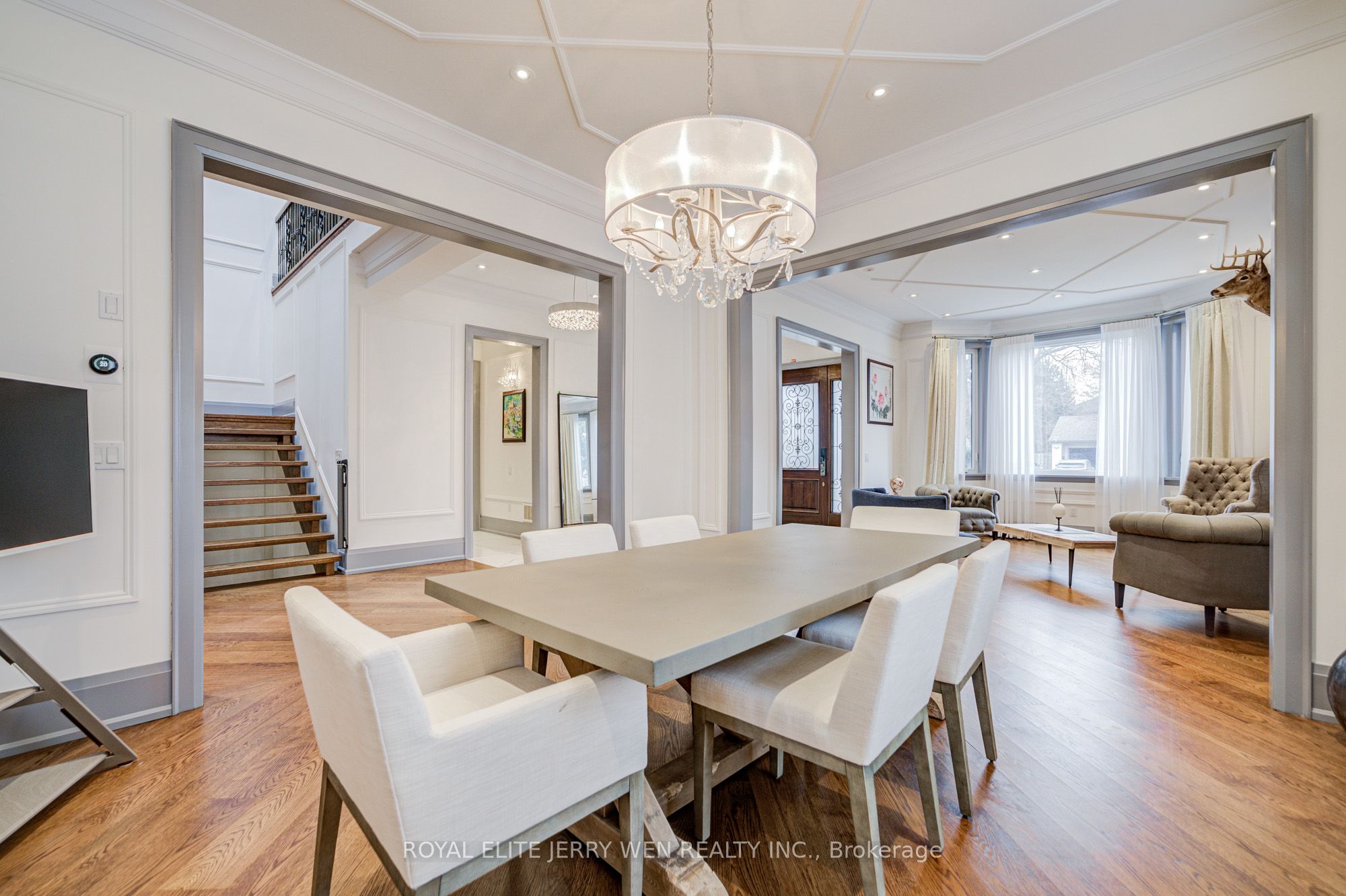 300 Upper Highland Crescent Property Photo 11
