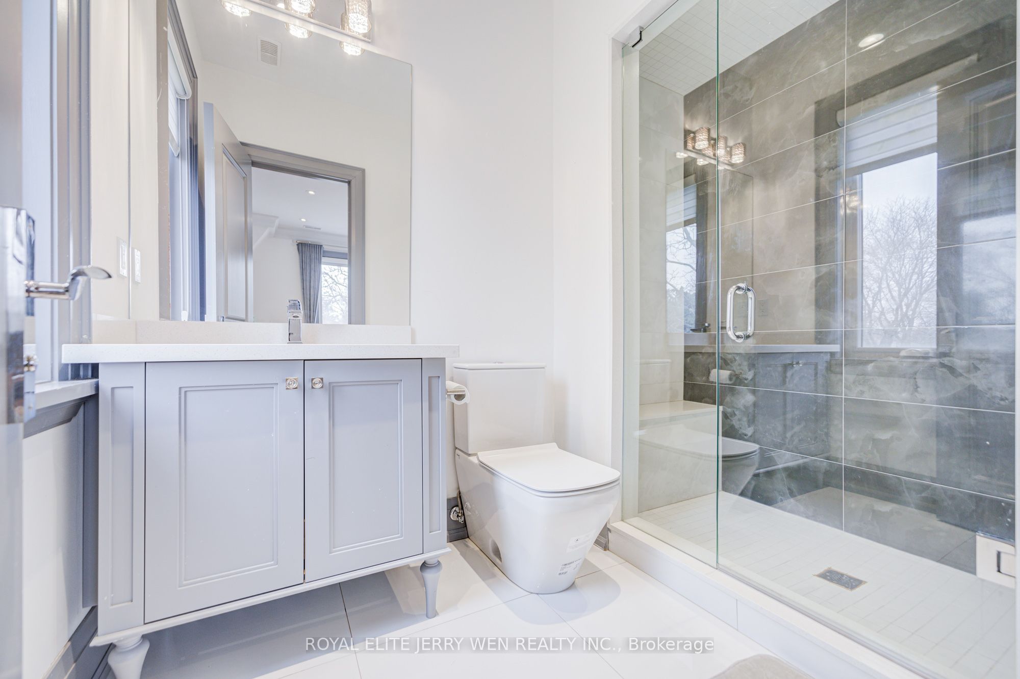 300 Upper Highland Crescent Property Photo 28