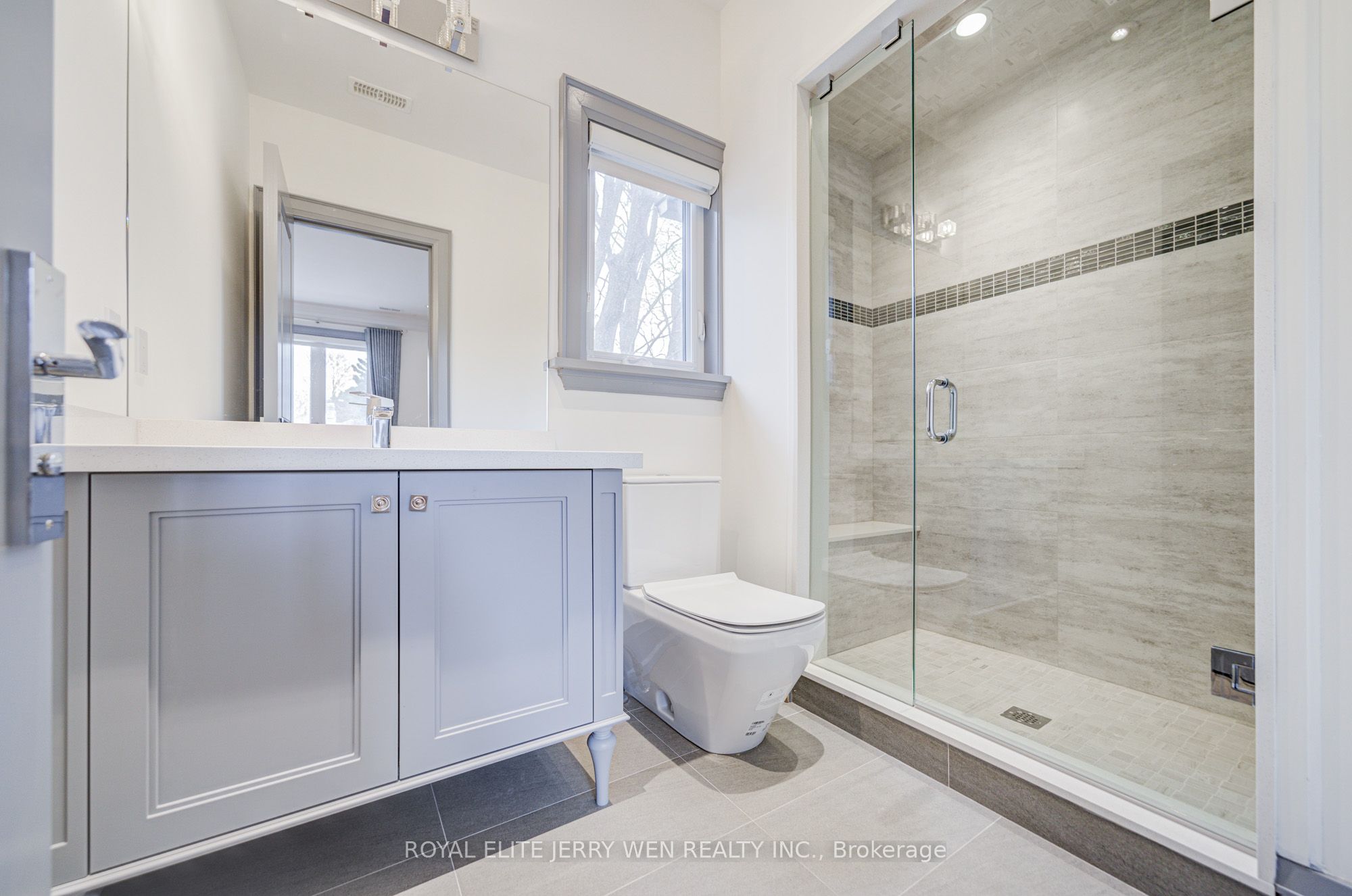300 Upper Highland Crescent Property Photo 32