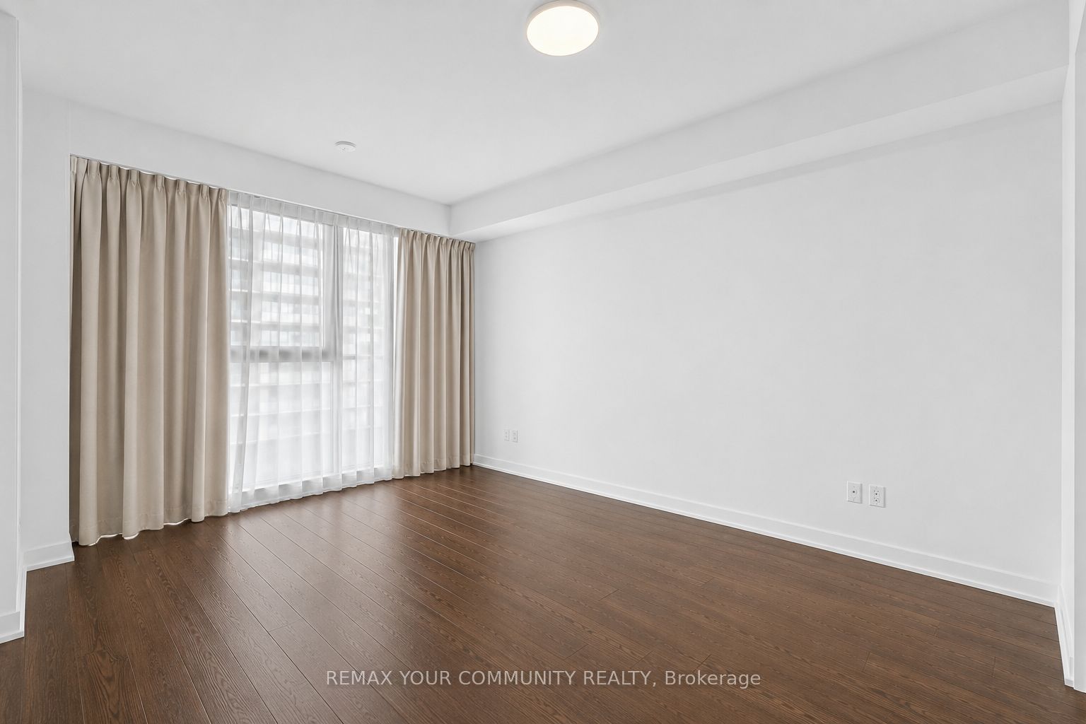 33 Frederick Todd Way 1305 Property Photo 14