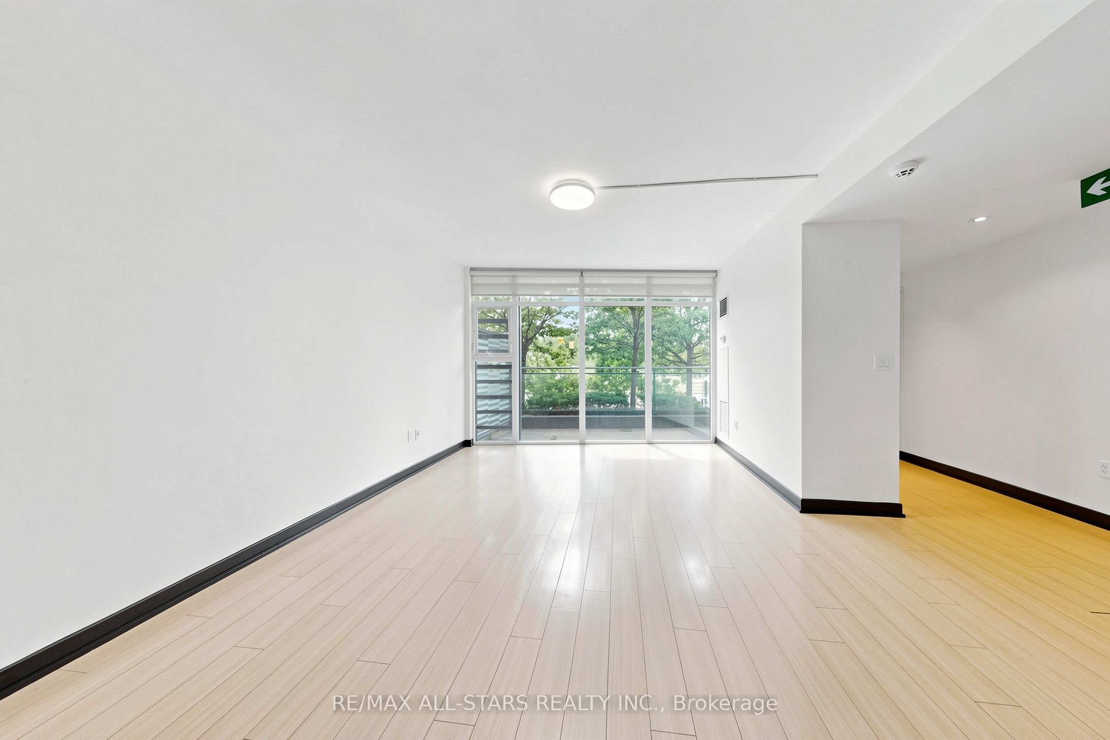 110 Fort York Boulevard Property Photo 3