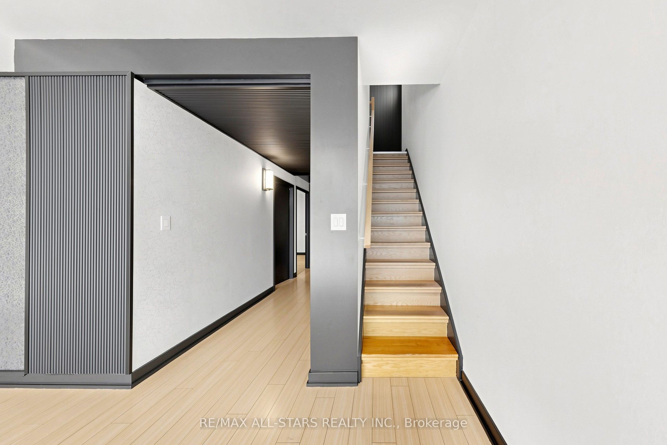 110 Fort York Boulevard Property Photo 20