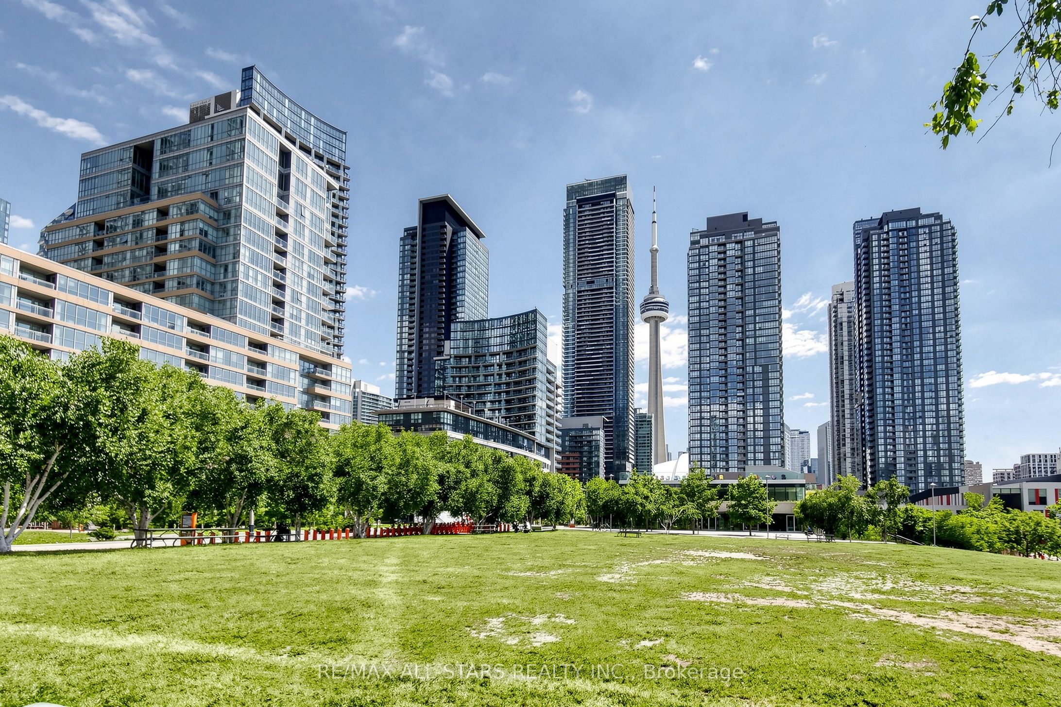 110 Fort York Boulevard Property Photo 39