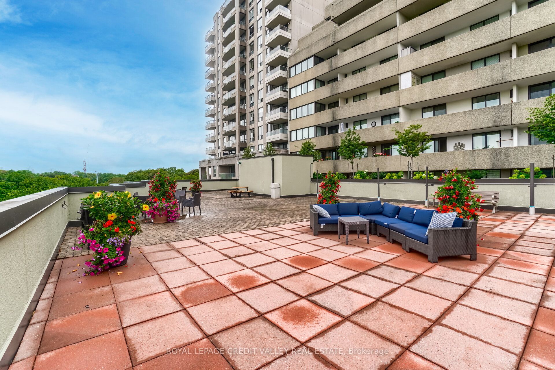 360 Bloor Street E 601 Property Photo 33