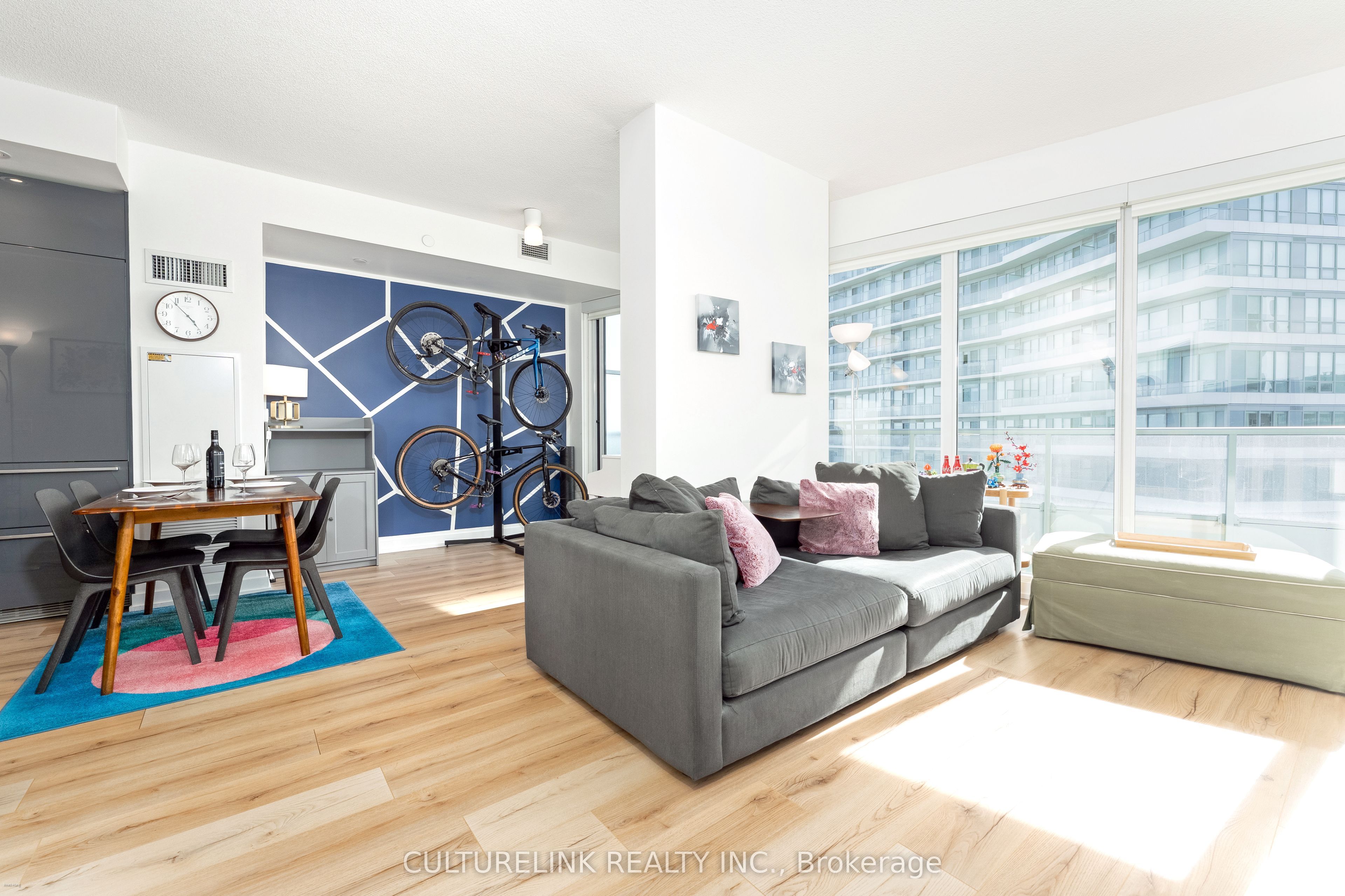 117 Mcmahon Drive 2008 Property Photo 7