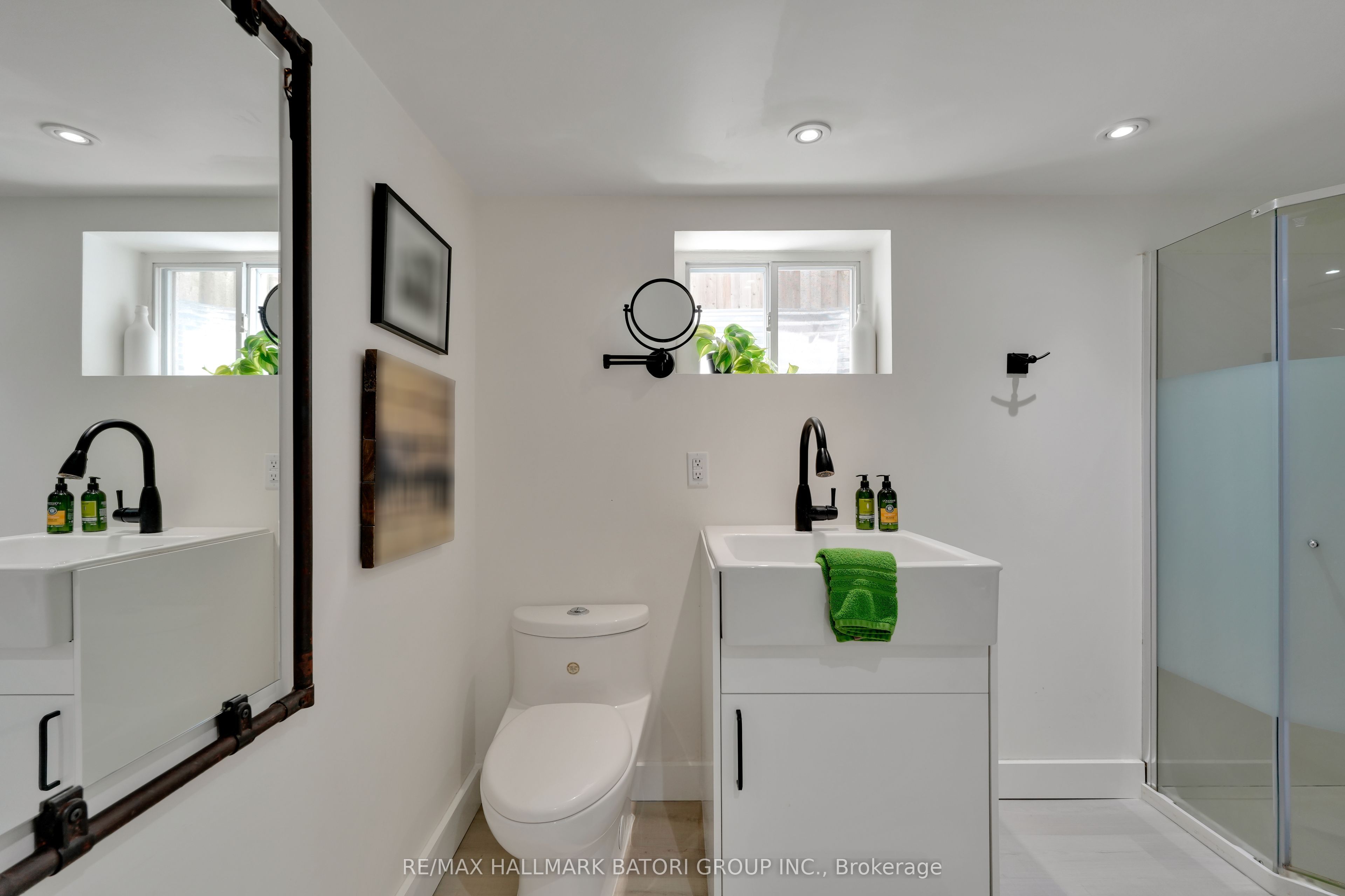 255 Blythwood Road Property Photo 23
