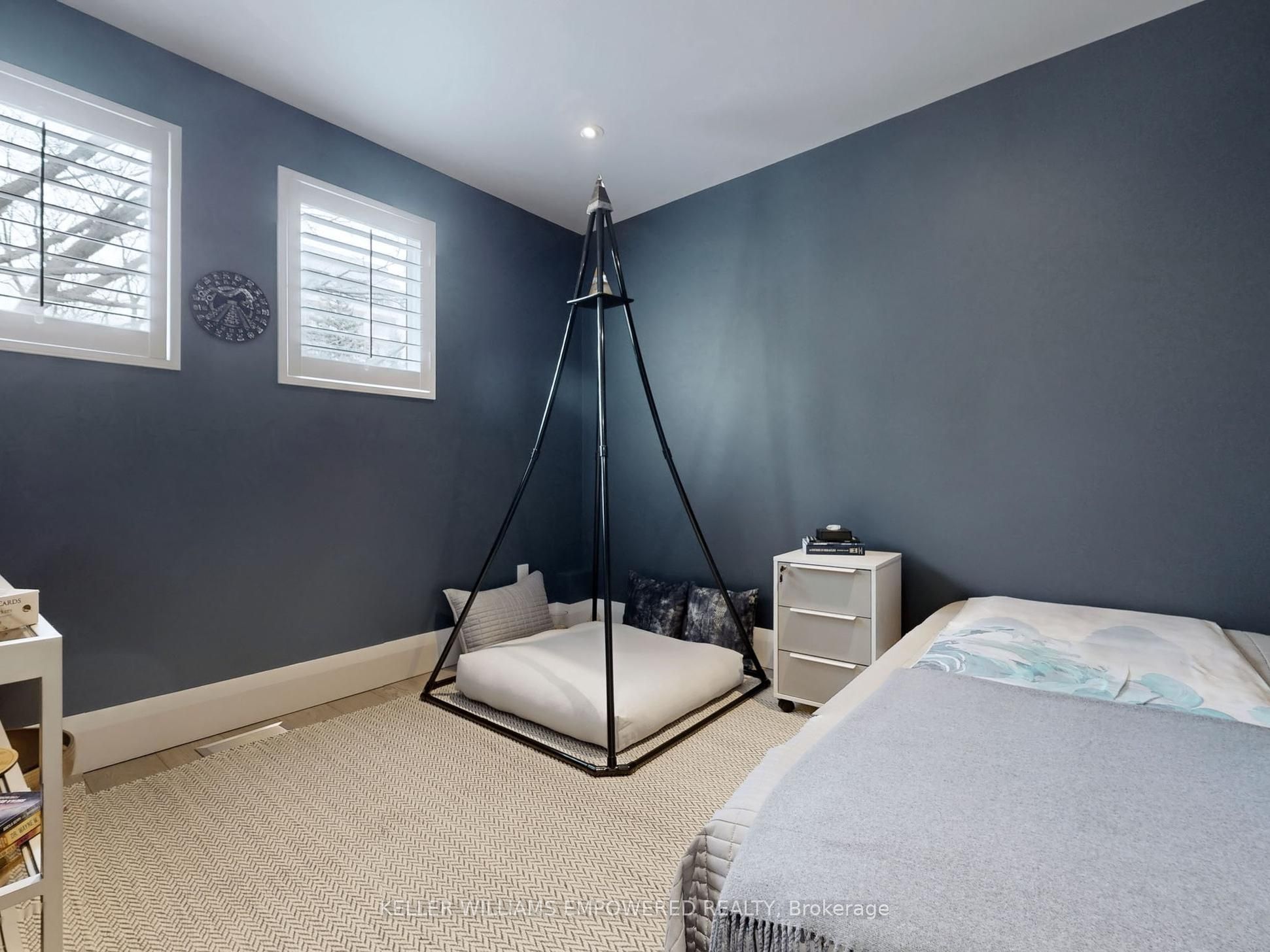 10 Webster Avenue Property Photo 30