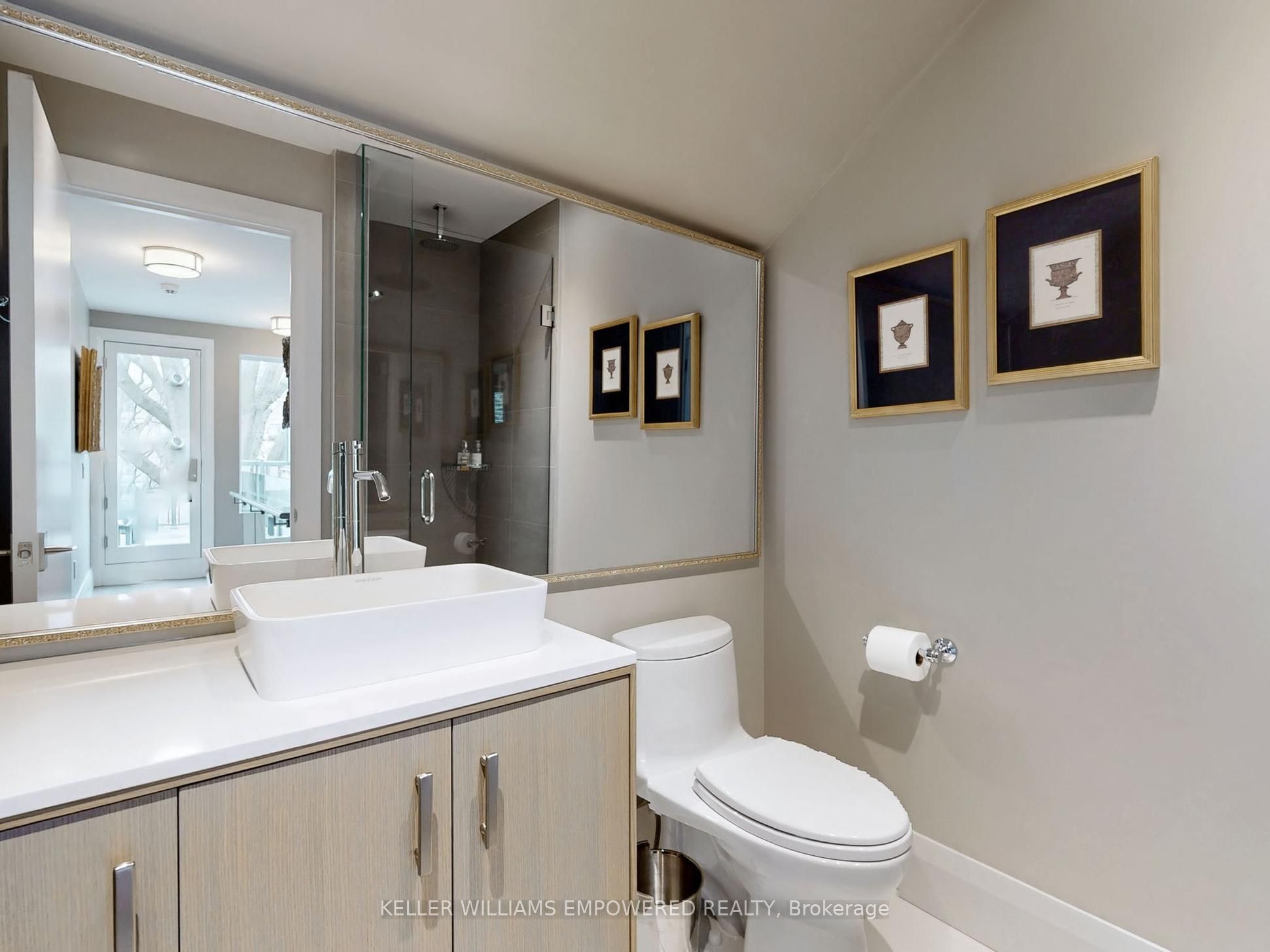 10 Webster Avenue Property Photo 35