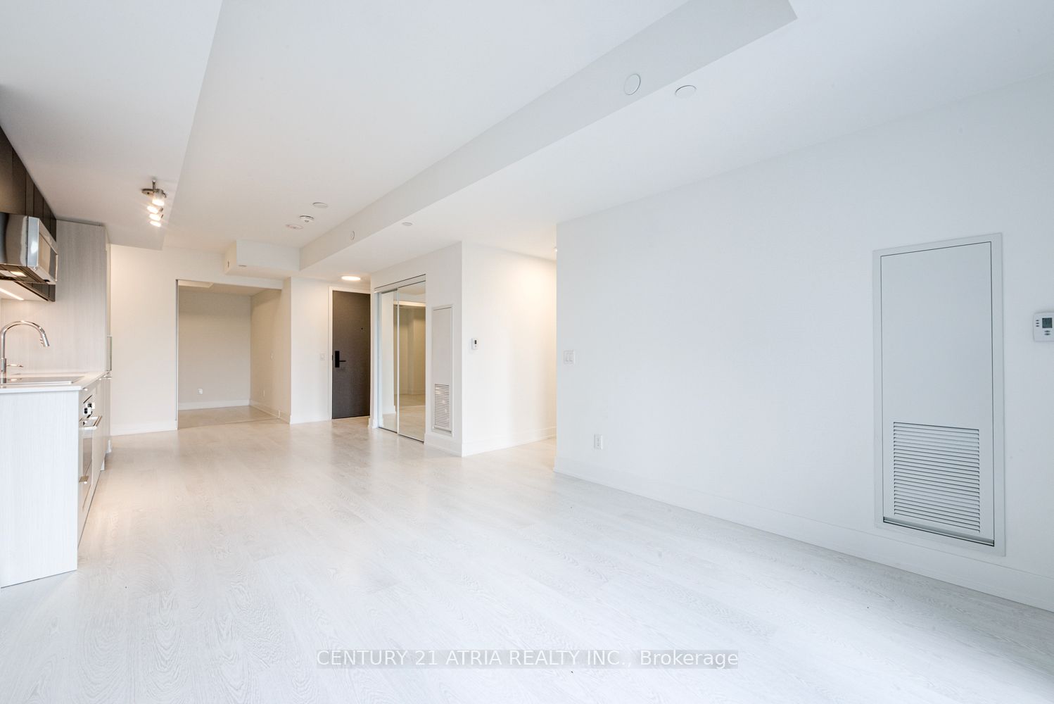 308 Jarvis Street 511 Property Photo 6