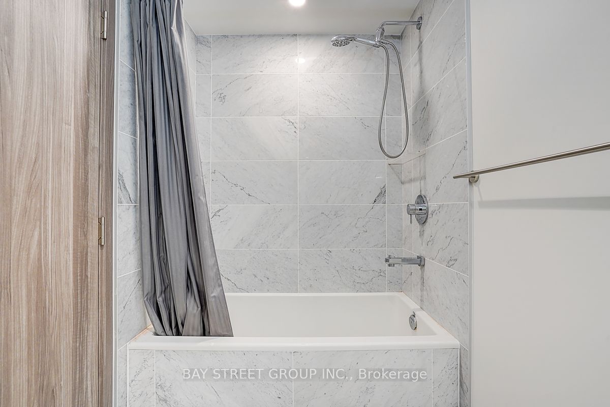 95 Mcmahon Drive 2512 Property Photo 9