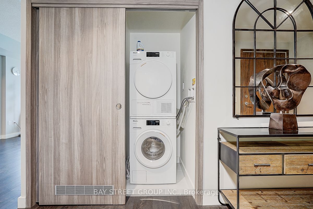95 Mcmahon Drive 2512 Property Photo 19